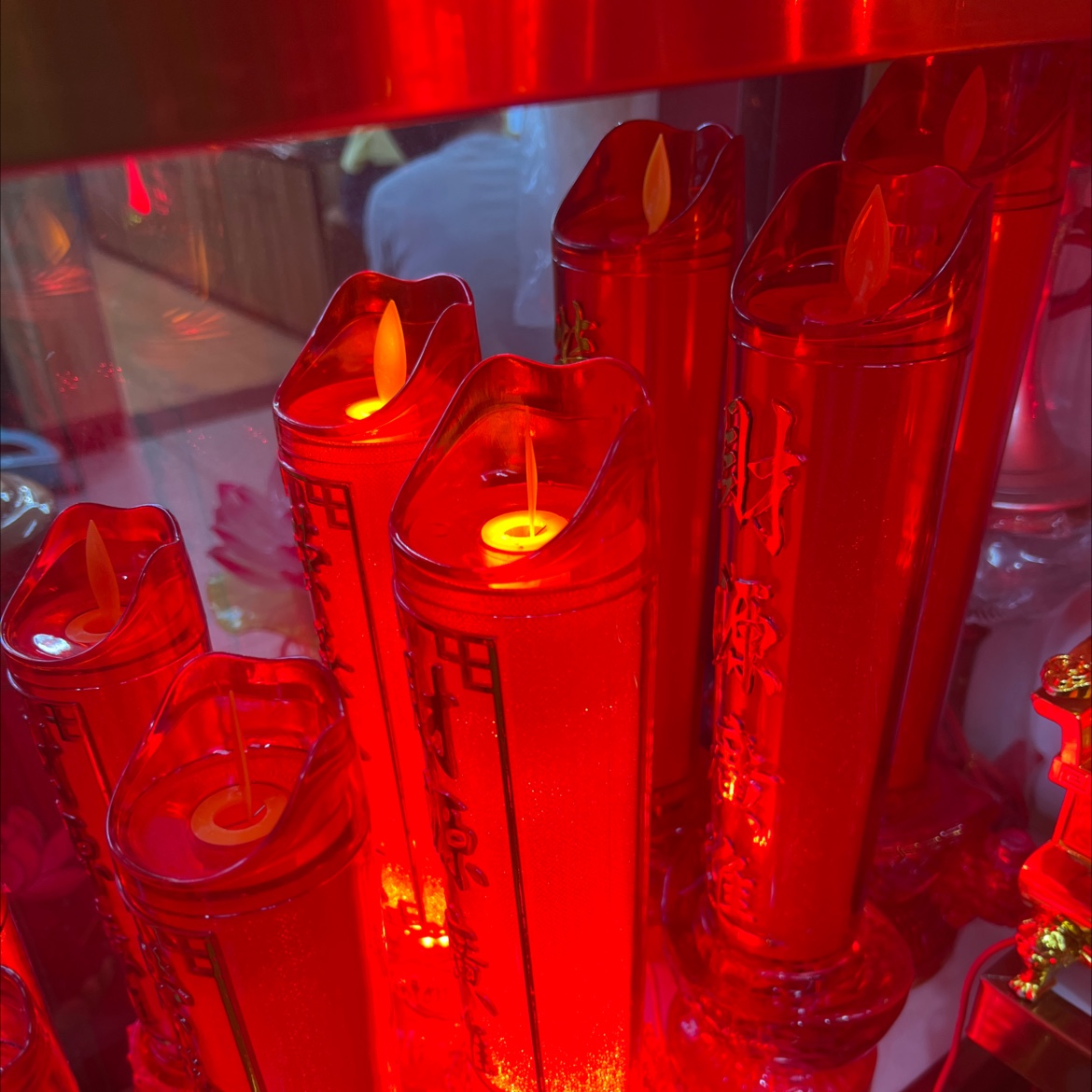 10-inch offering lamp/Gift/Swing flame head/Buddhist supplies LED colorful/New God of Wealth Crystal Swing flame Application Scenario