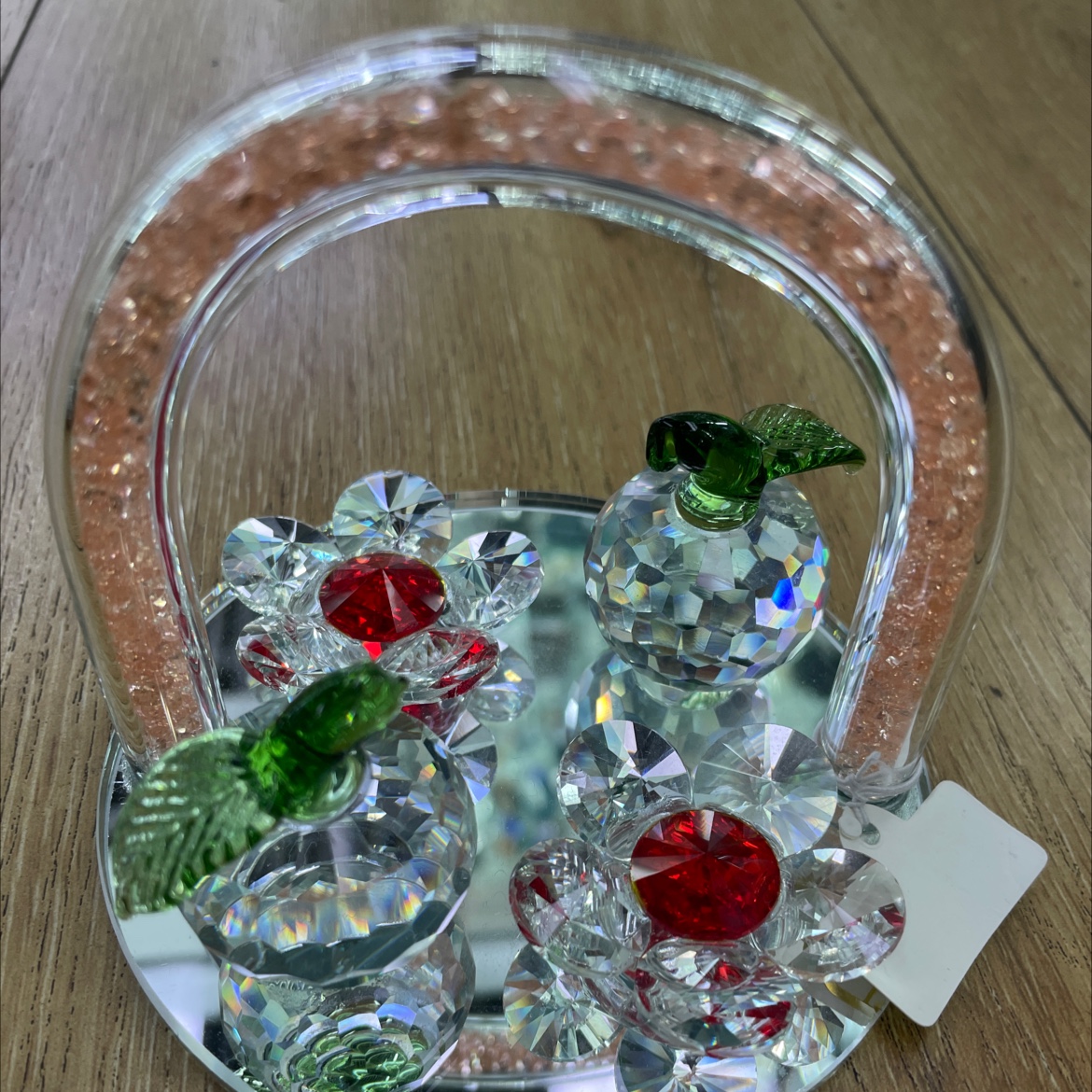 Pink broken brick glass ornament, transparent apple, green leaf decoration, white flower, red stamen glass flower ornament design, fixed with alcohol glue, transparent glass ornament artwork