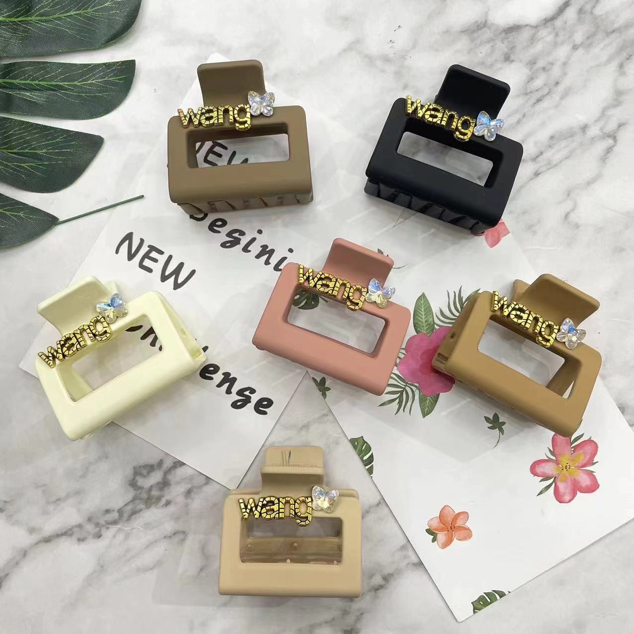 4.5 cm shark clip Hair accessory, elegant ladies' accessory headwear, hair clip detail image 5