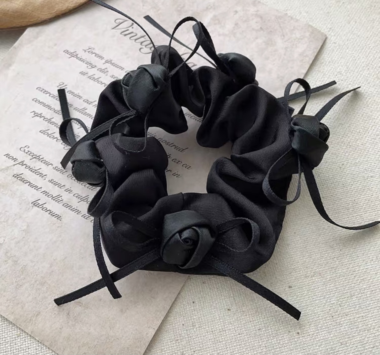 A High-End 5-Rose Fashionable And Trendy Latest Flower Headwear