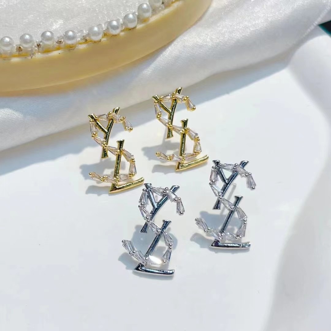 New Korean Alloy Stud Earrings Jm2568 Item Picture