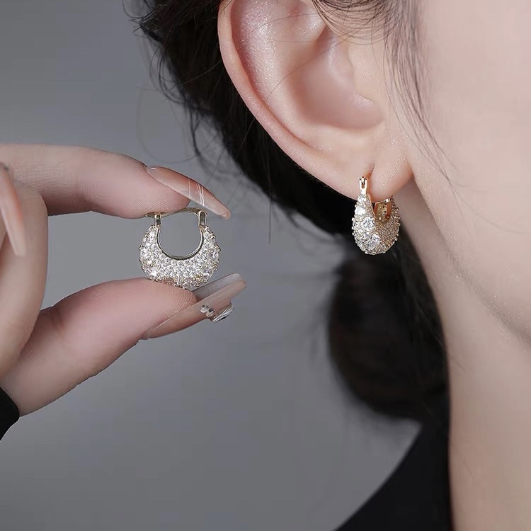 Special Offer for the Dragon Boat Festival: High-end fashionable earrings, exquisite ear buckles. Jewellery detail image 4