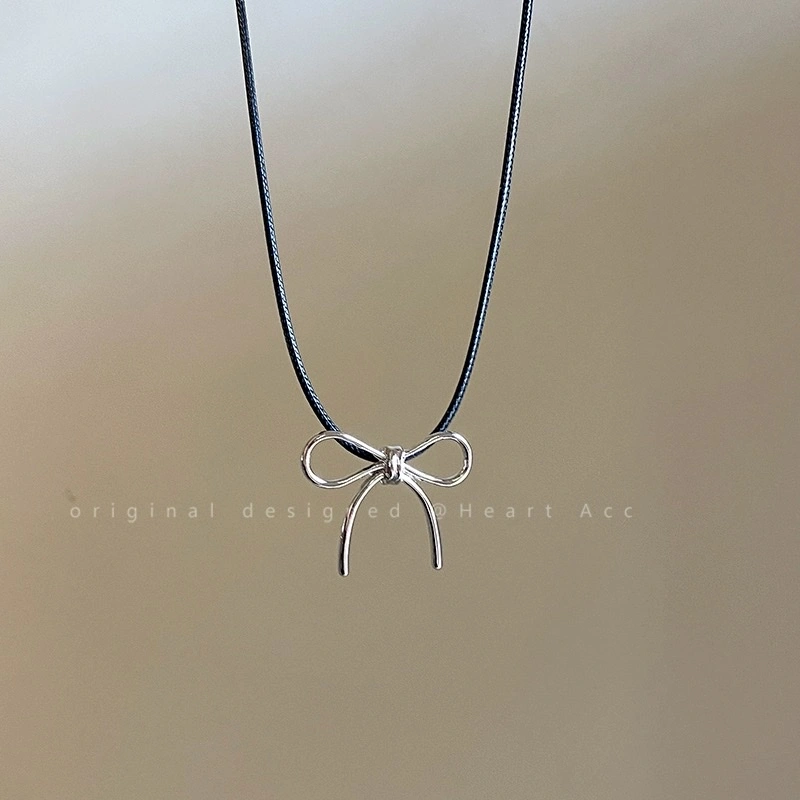 A summer bow necklace with a cold and elegant female style, a light luxury and high-end collarbone chain, a new 2024 best-selling neck chain necklace, necklace, necklace, necklace detail image 4