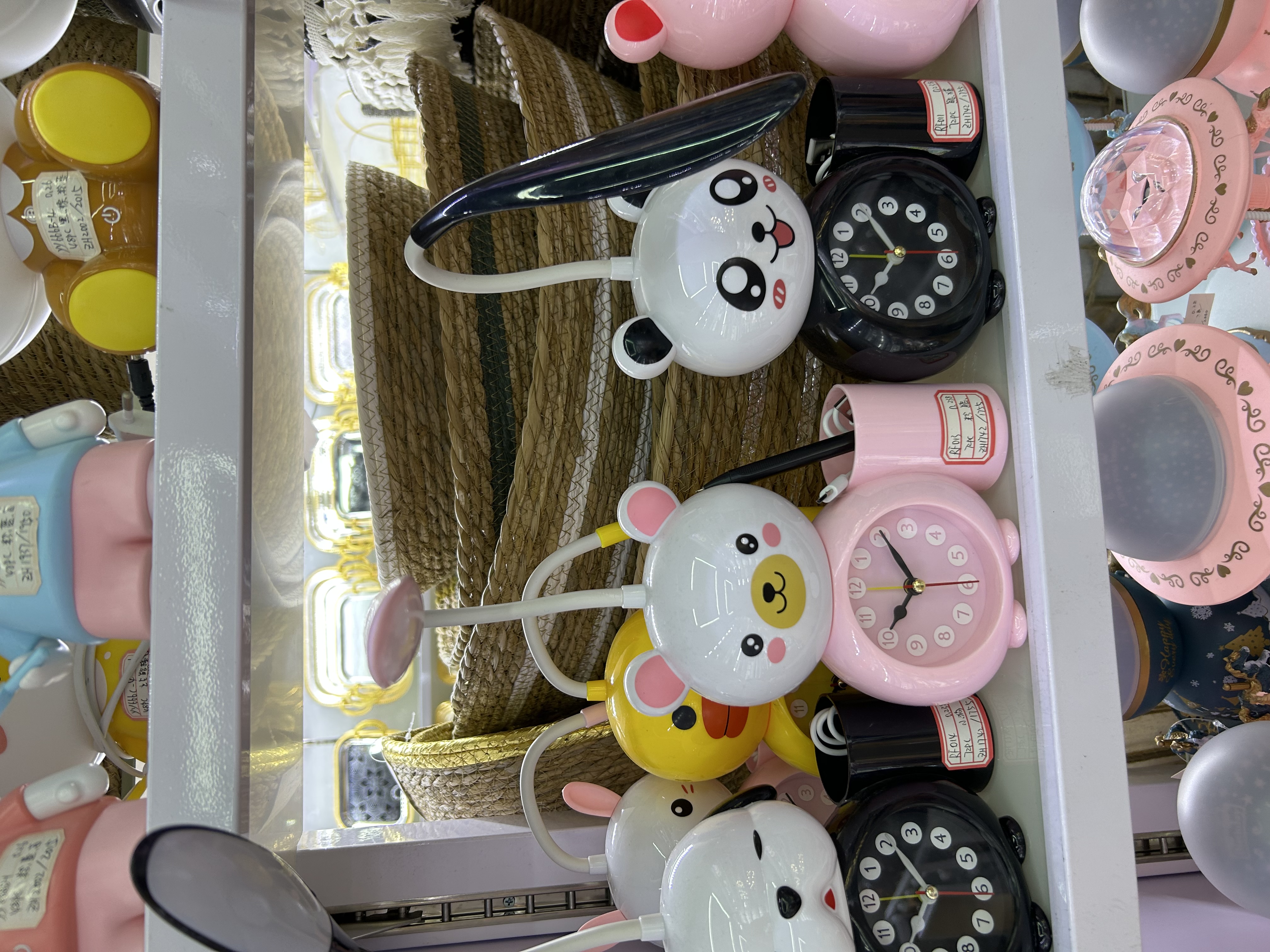 电子万年历可修改高中生专用闹钟时钟 车模设计创意静音学习助手9