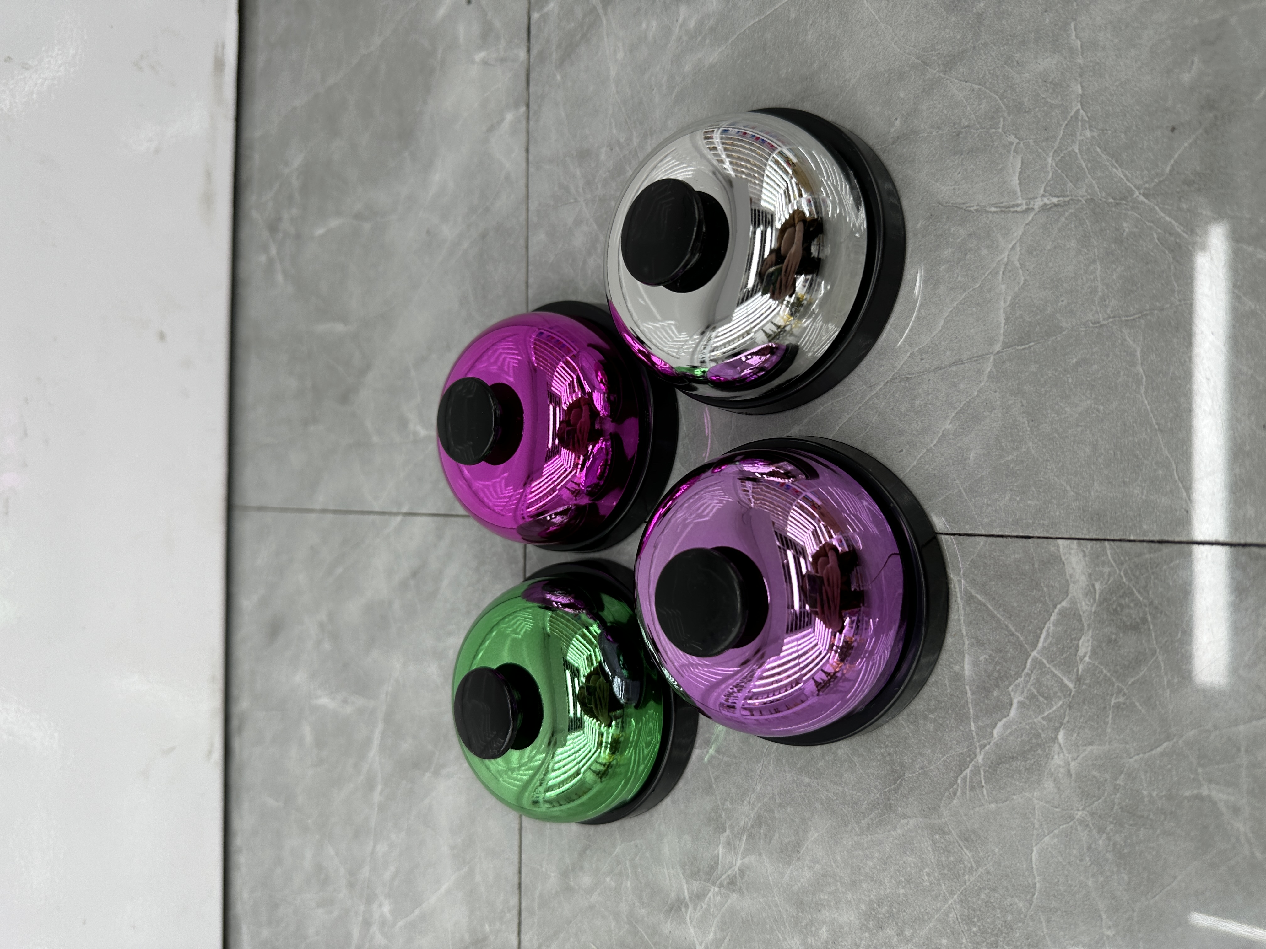 Ring the bell, the cat paw ring the bell, the pet ring the bell