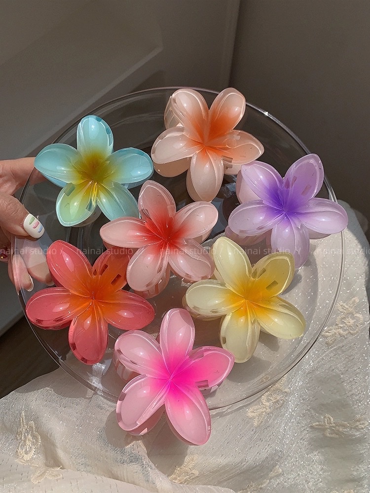 Frangipani sweet grab, summer hair clip, shark clip at the back of the head, half-tied hair clip, cute forest-style hair accessory detail image 1