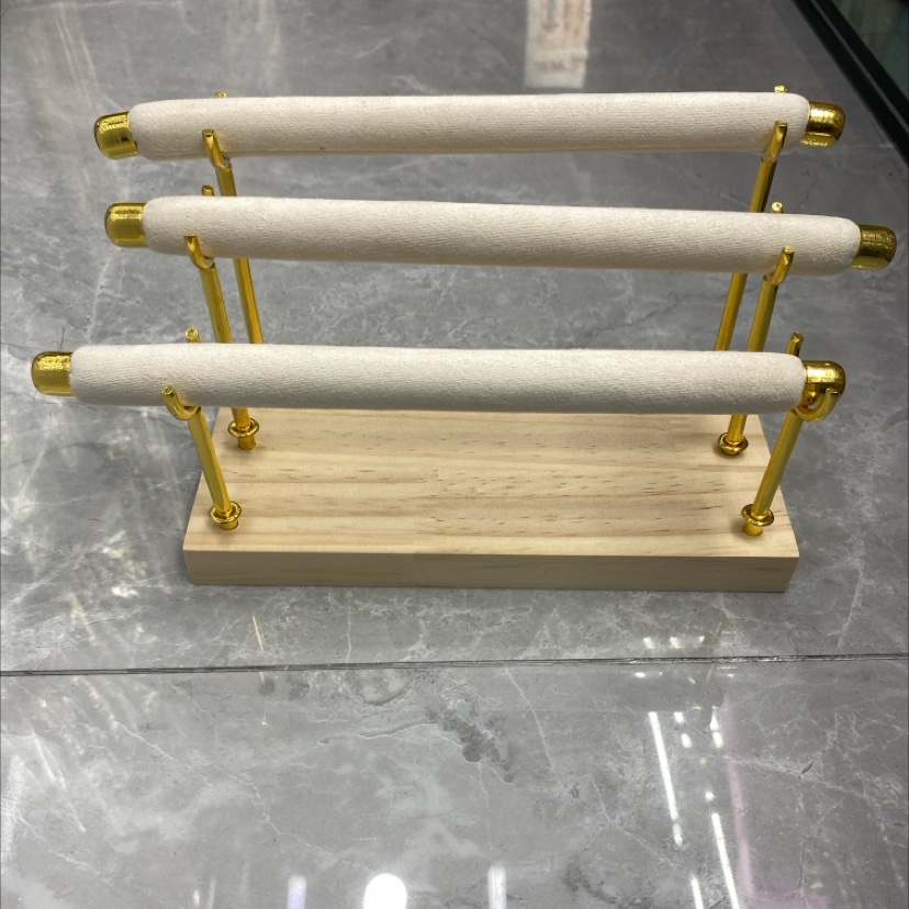 展示三层金边戒指架米色细节图