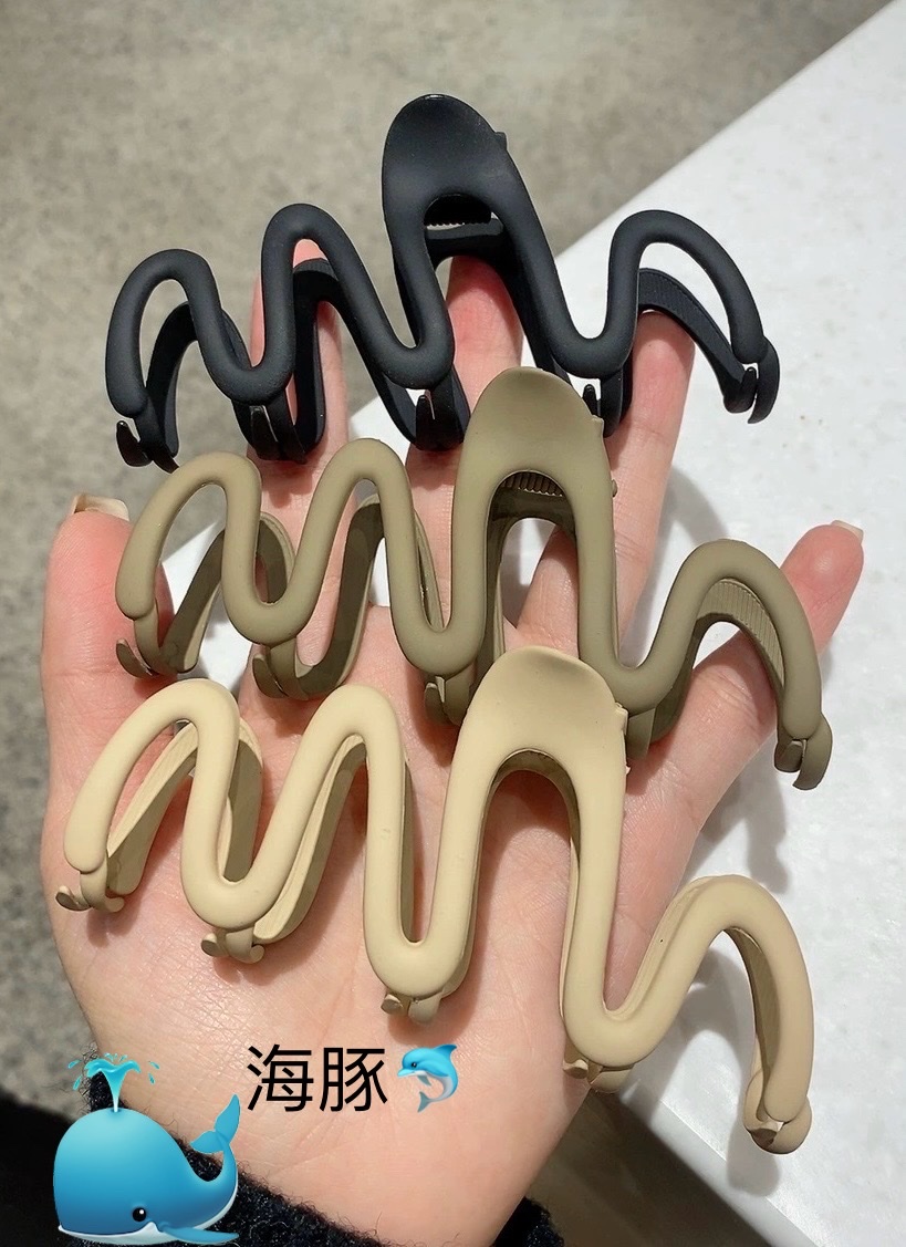 抓夹后脑勺鲨鱼夹2024年新款流行爆款单品时尚潮流发卡发爪韩国网红复古盘发夹子女发夹发饰抓夹创意饰品详情图3