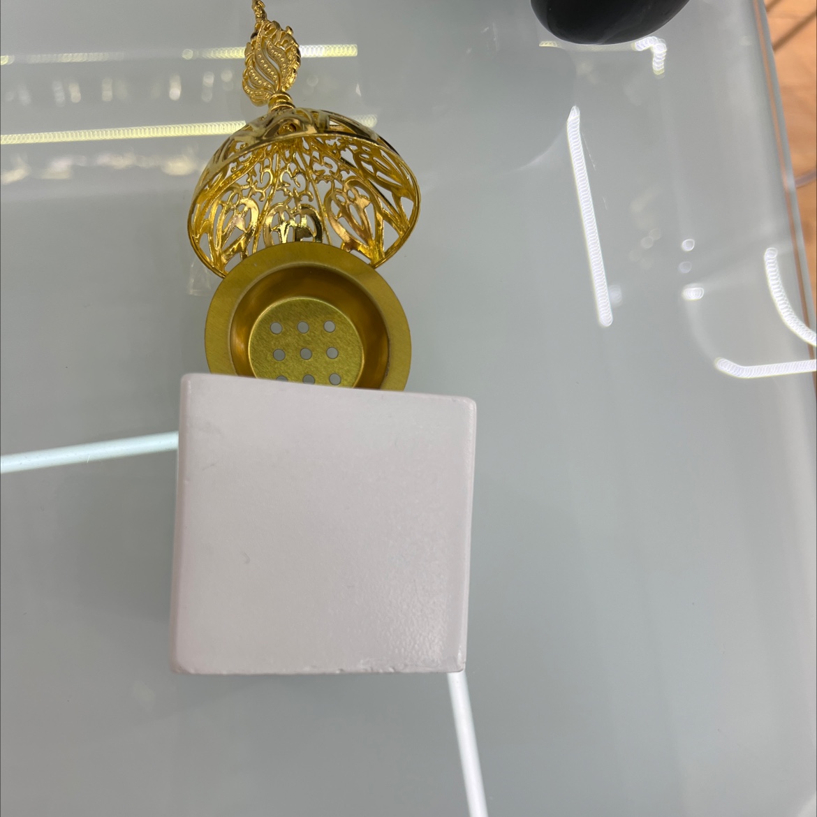 创意新款正方形树脂白色香炉摆件。可写祝福语 香炉摆件细节图