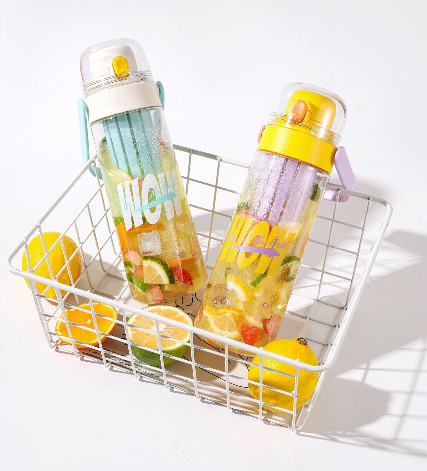 Large-capacity sports water cups are fashionable for both men and women in summer Specification image