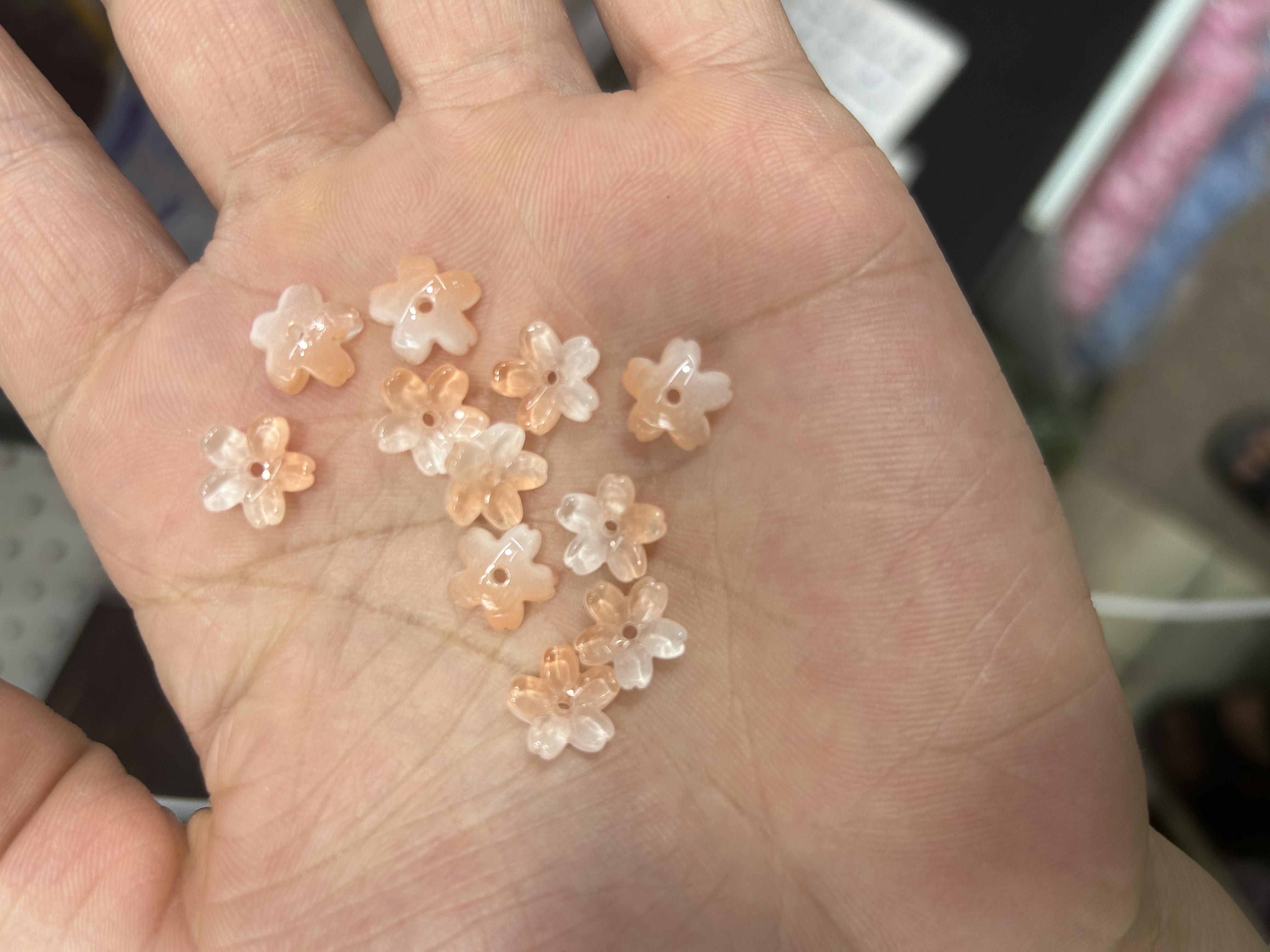 Houxiu Crystal domestic glazed crystal glass material, retro tassel hairpin accessory material, handcrafted DIY material