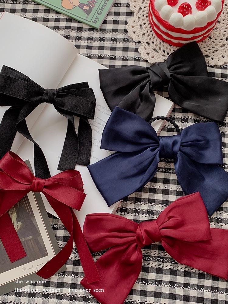 Korean large bow hair clips, spring clips, internet-famous super fairy clips, headwear, back of a girl's head, top clips, side clips, hair clips Application Scenario