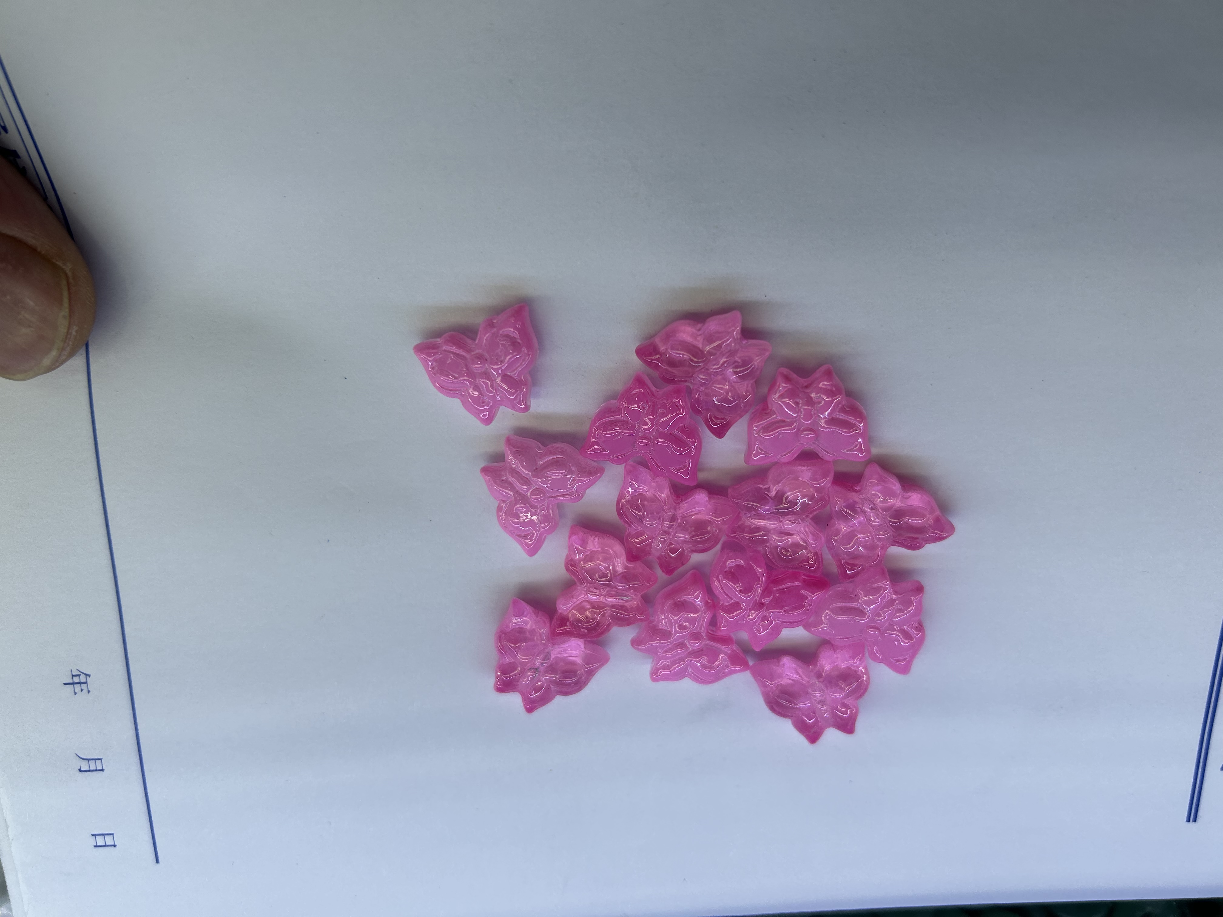 Factory direct sales of new large crooked heart-shaped pointed-bottom diamond heart-shaped nail necklace jewelry accessories. Bestseller and Internet celebrity nail drill detail image 1