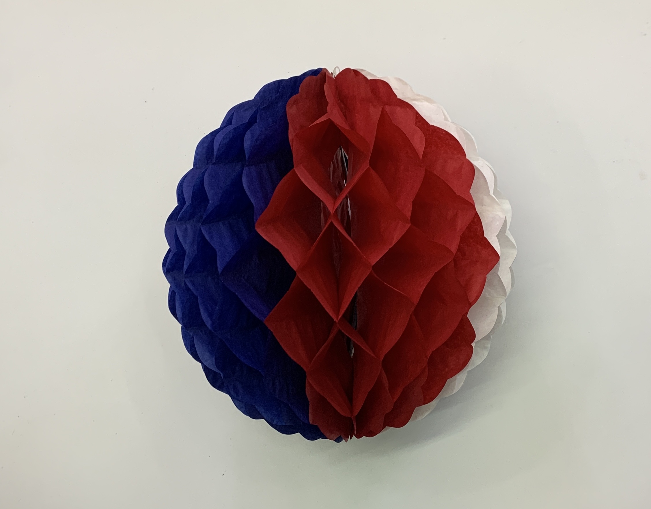 红白蓝智利节日用品装饰，红白蓝蜂窝铃铛挂饰产品图