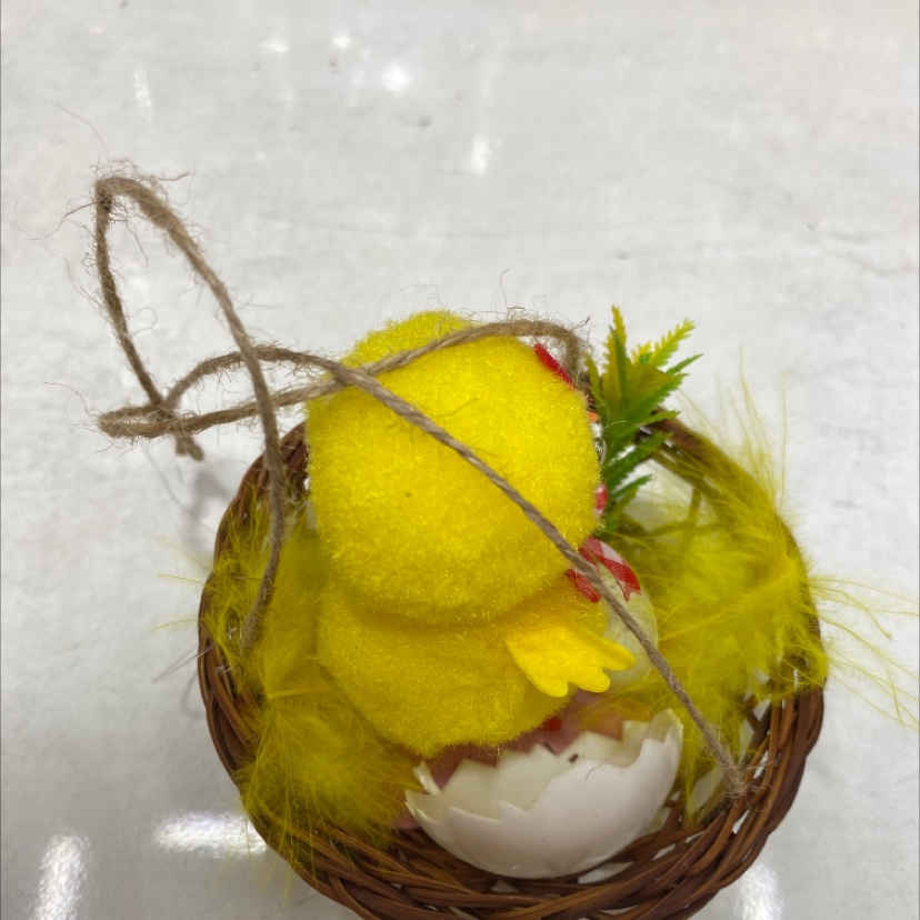 复活节小鸡蛋壳篮子挂件复活节竹篮子小鸡挂件产品图
