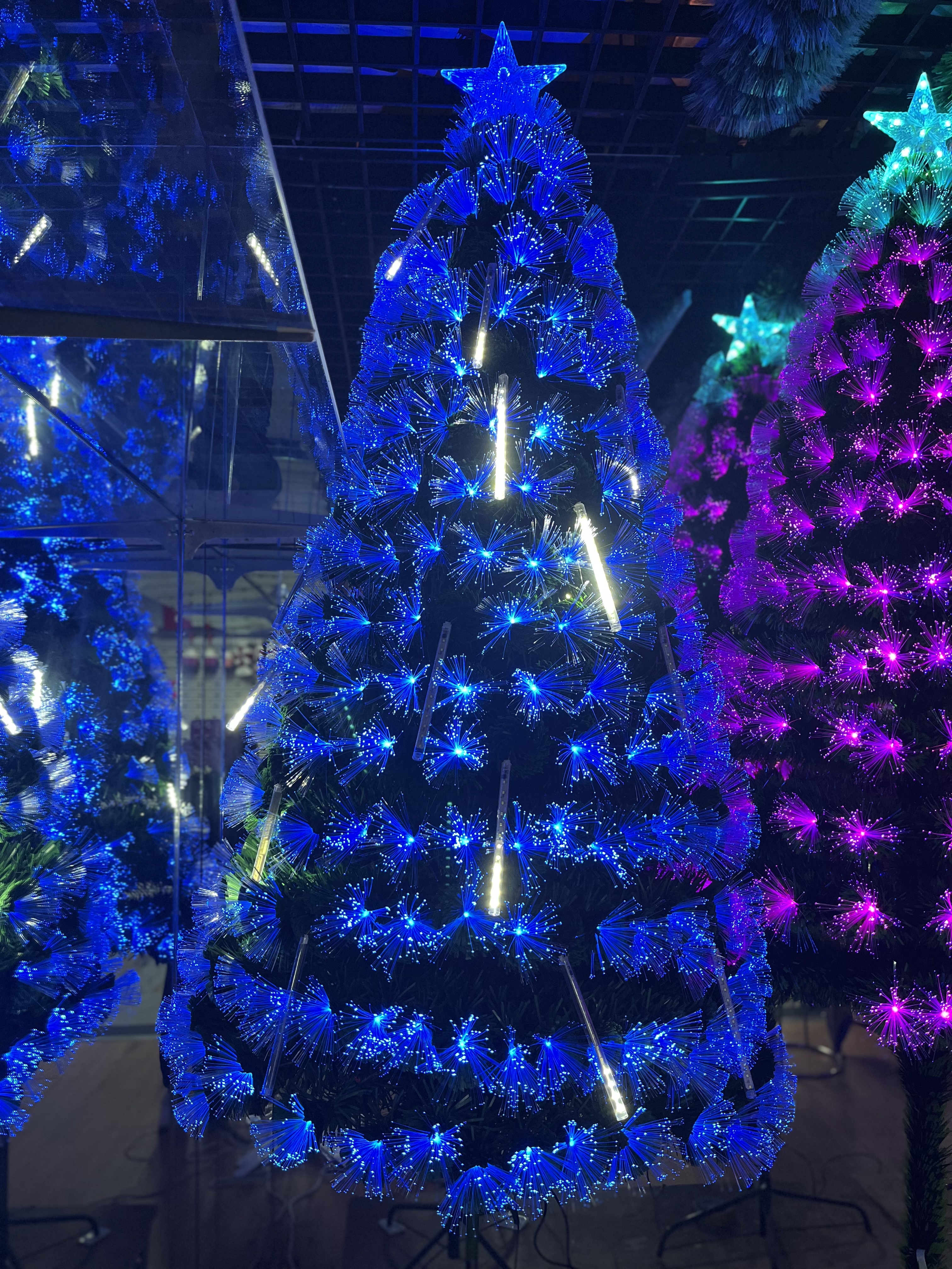 Factory direct sales of Christmas trees, Christmas supplies and light trees