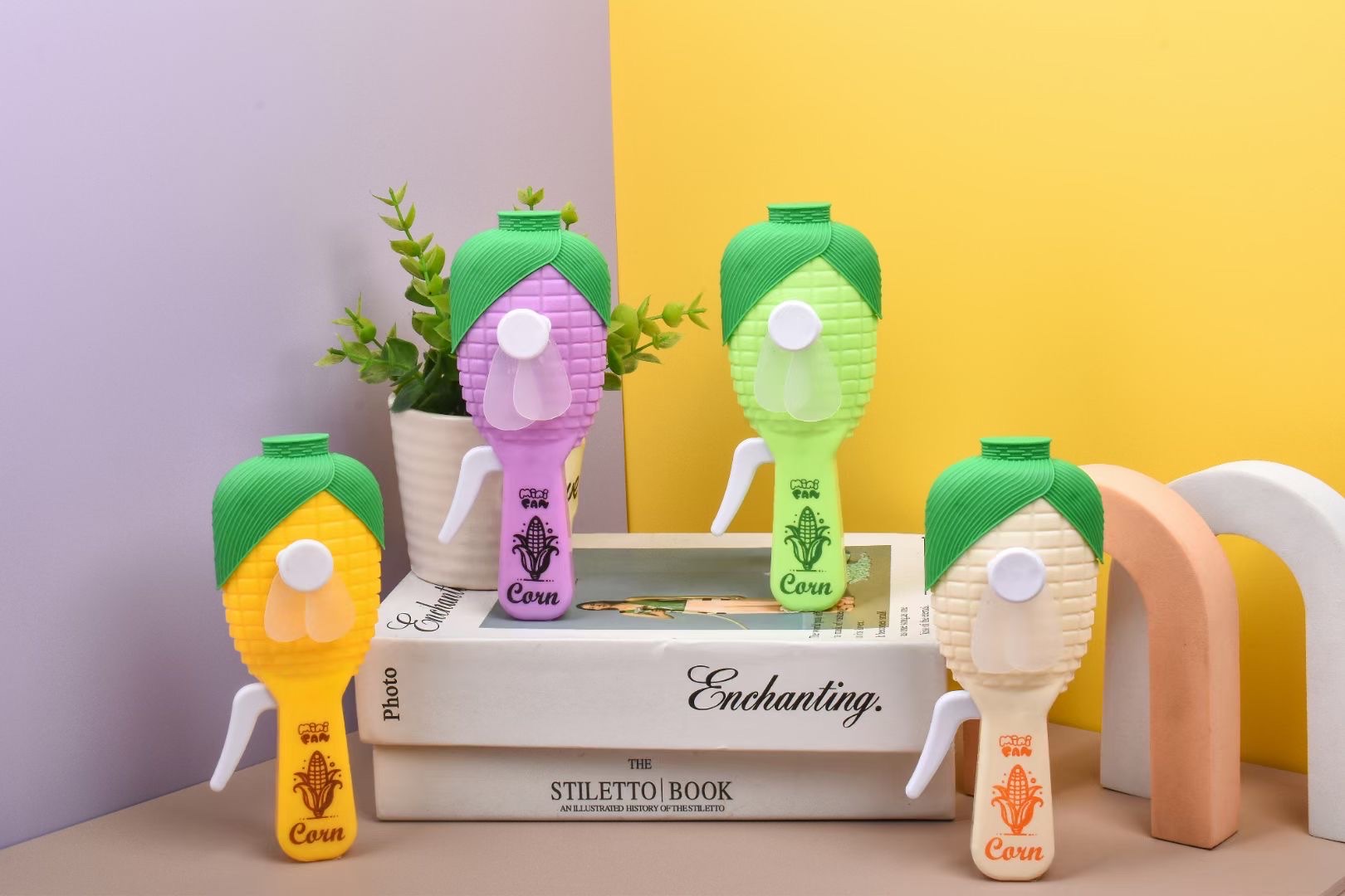 2024 New Mini Corn hand-held Mini Fan, hand-held Mini fan, mini hand-held Mini fan, children's mini Mini Fan, hand-held mini Fan Application Scenario