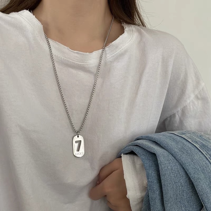 Lucky number 7 Fang brand necklace, hip-hop for women, trendy for men, European and American niche hoodie chain, sweater chain and accessory detail image 4
