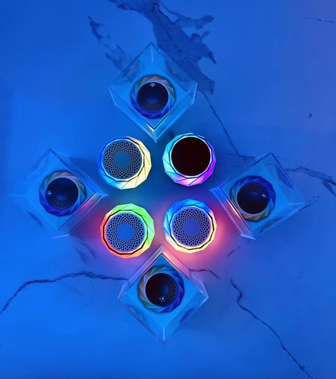 Magnetic Bluetooth Small Speaker Amazon Explosion Wireless Convenient Mini Subwoofer Led Small Steel Gun Bluetooth Speaker Application Scenario