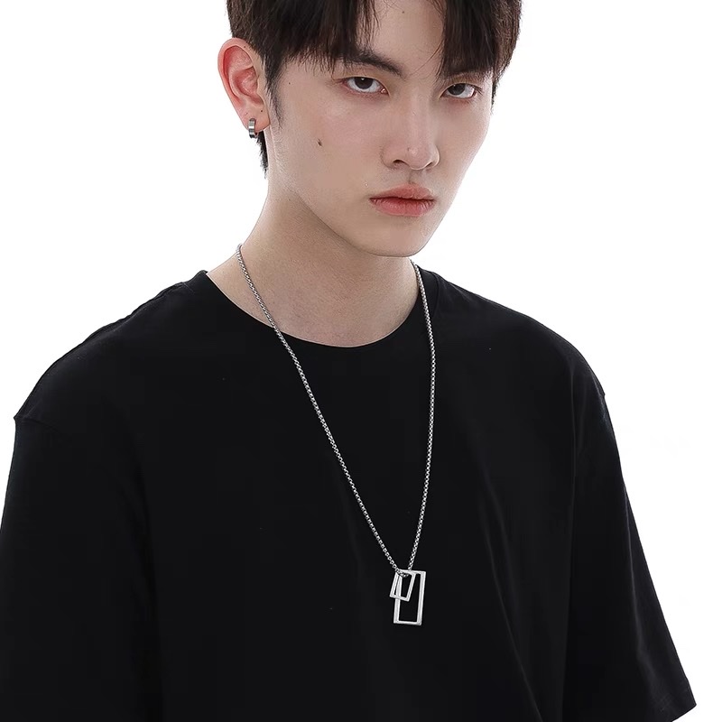 Geometric pendant men's trend titanium steel necklace men's high-end design sense, niche men's hoodie chain accessory Specification image