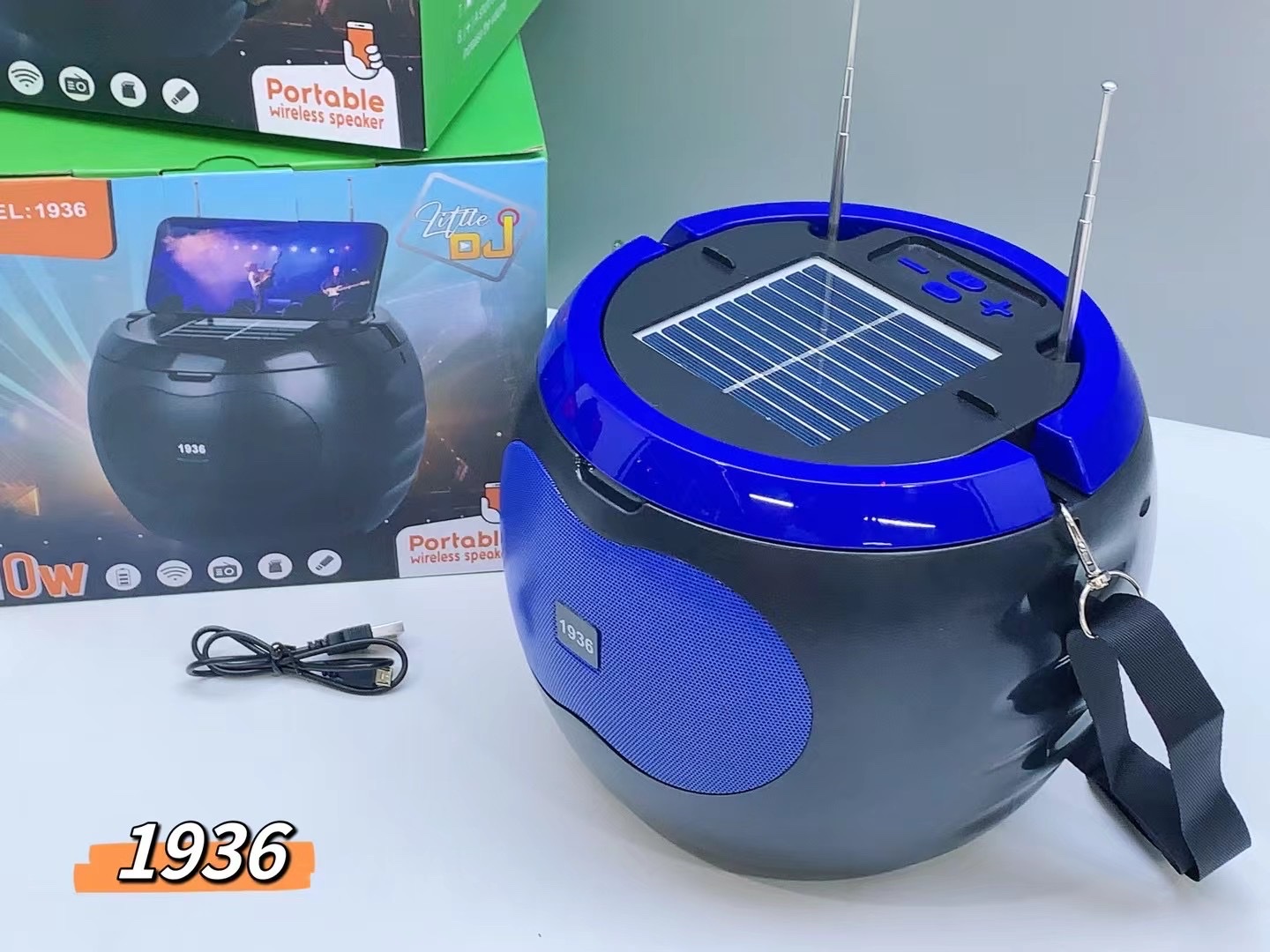 New African Hot Backpack With Solar Outdoor Backpack Wireless Bluetooth Speaker 1936 Application Scenario