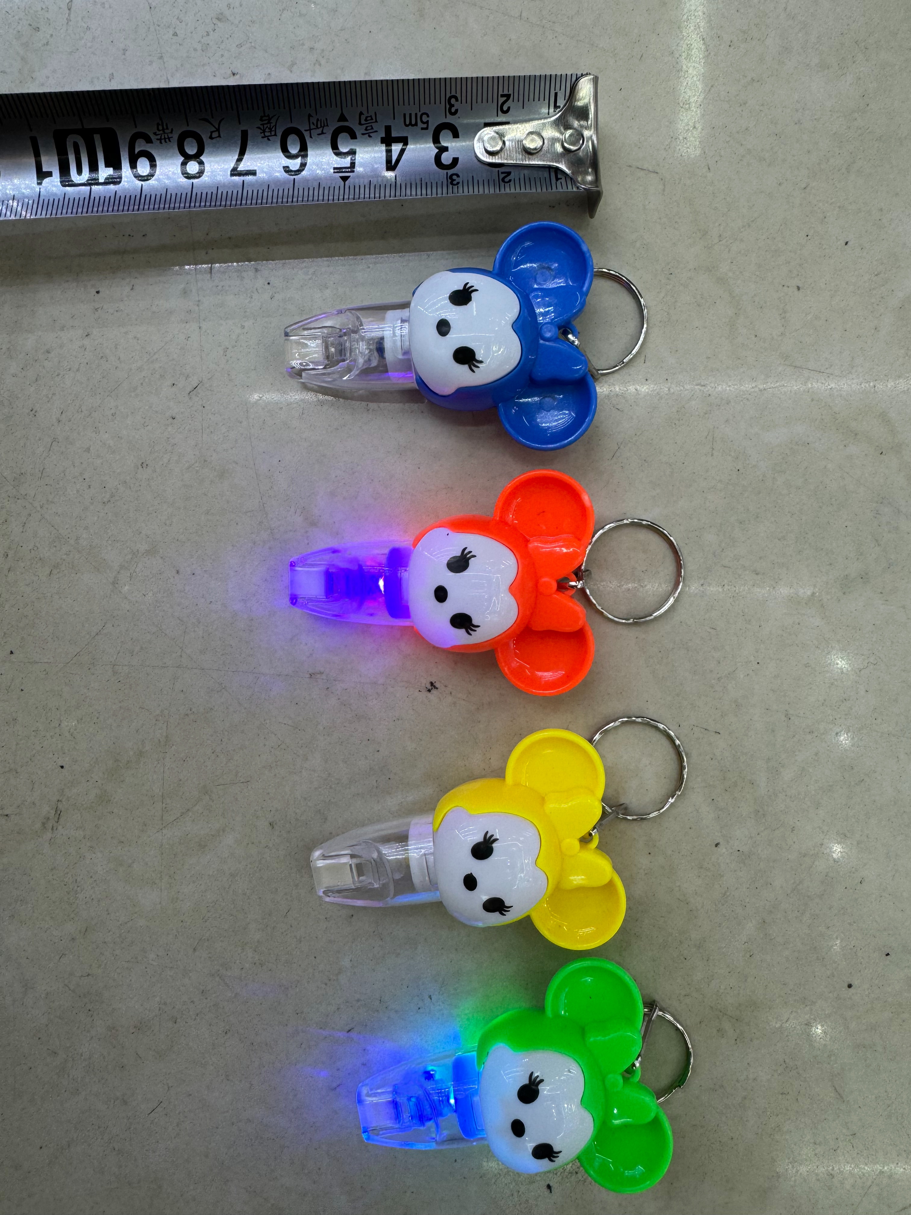 Flash Cartoon Whistle Key Chain Specification drawing