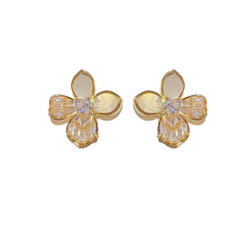 Flower earrings Specification image