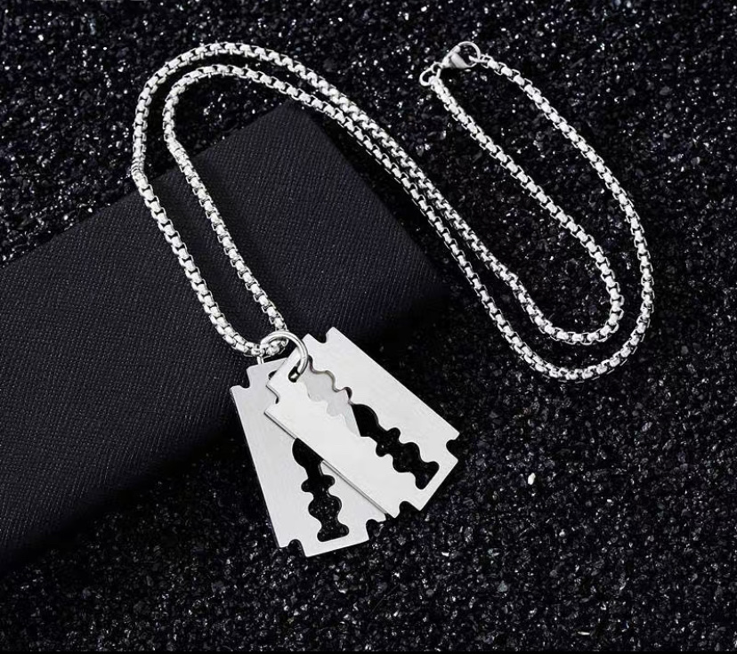 Single and double razor necklace for men, pure silver, the same style as Li Ronghao's, a niche and unique necklace accessory, versatile and fashionable men's collarbone chain details Picture