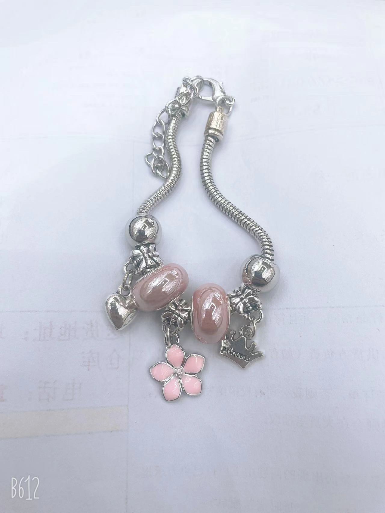 潘多拉手链，合金滴油花朵，合金吊坠，流行爆款，款式新颖，欢迎选购