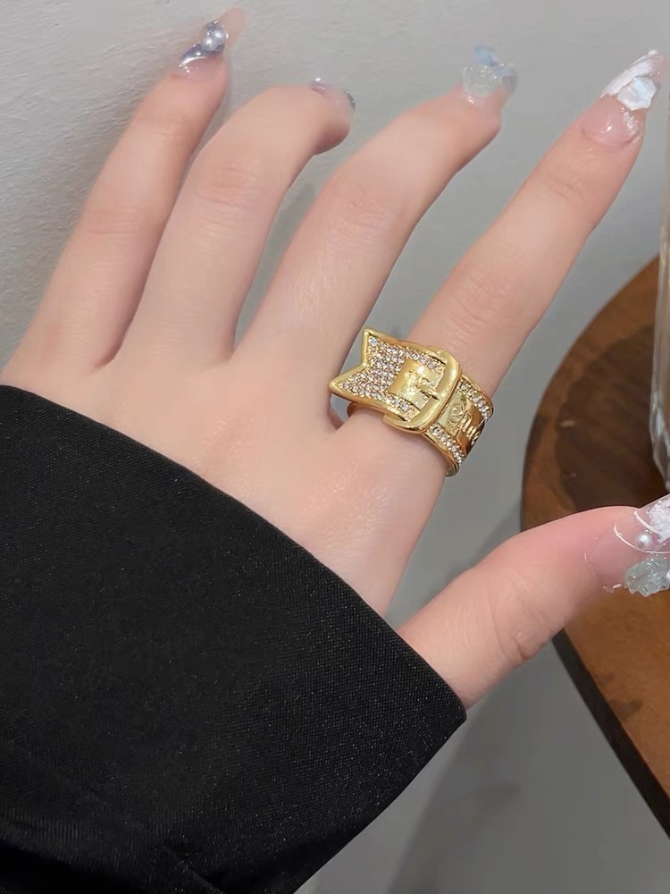 西太后满钻闪钻皮带扣土星宽版轻奢情侣戒指女朋克高级感指环小众产品图