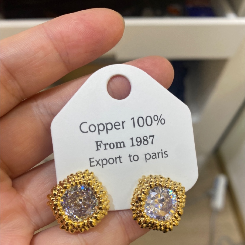 耳钉 珍珠耳饰 高级感饰品 简约耳钉 精致耳饰 女士首饰精选产品图