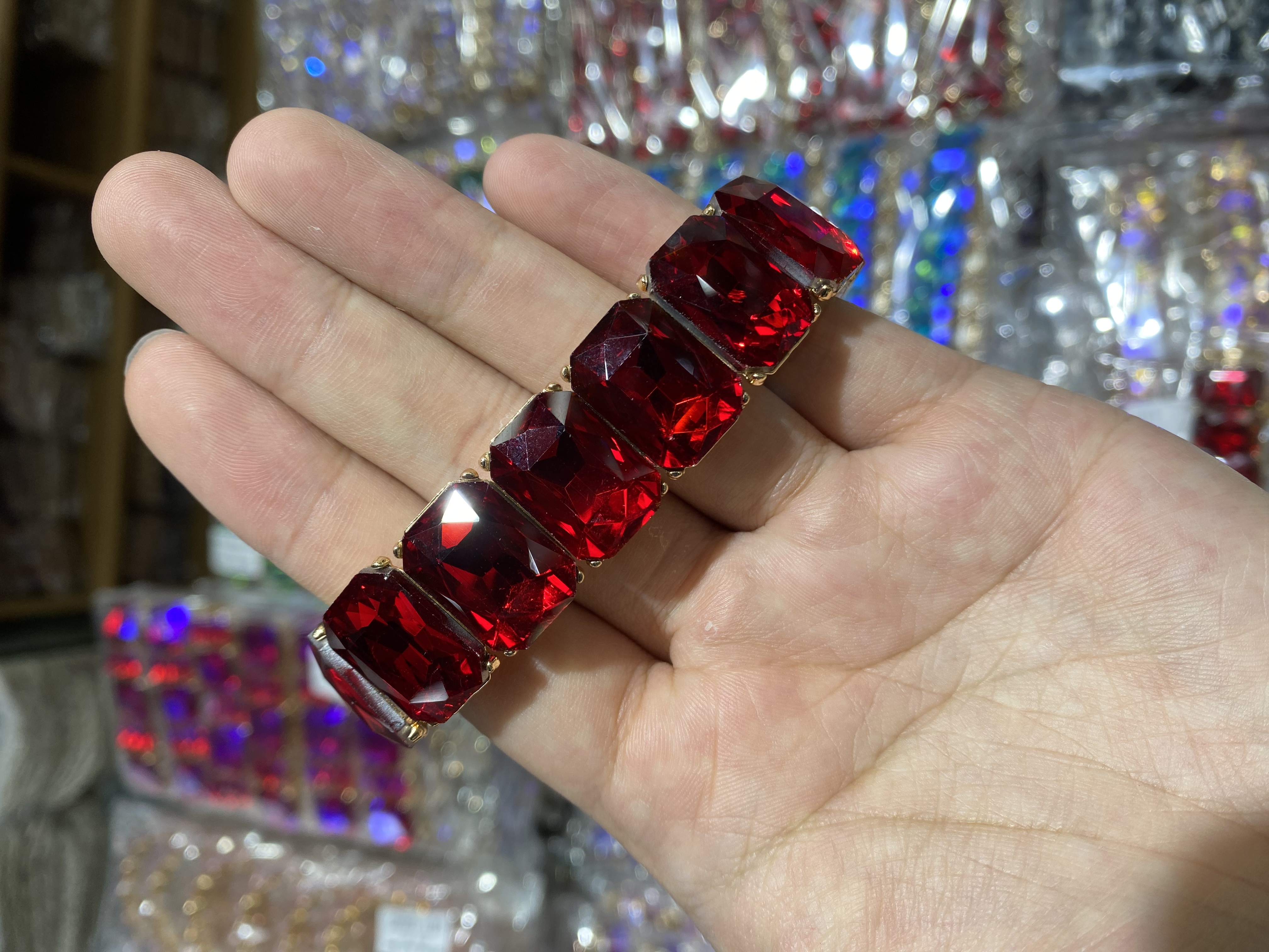 季度现货，欧美风格弹力玻璃手链，佩戴舒适，时尚魅力，不购买你可能会后悔哦产品图