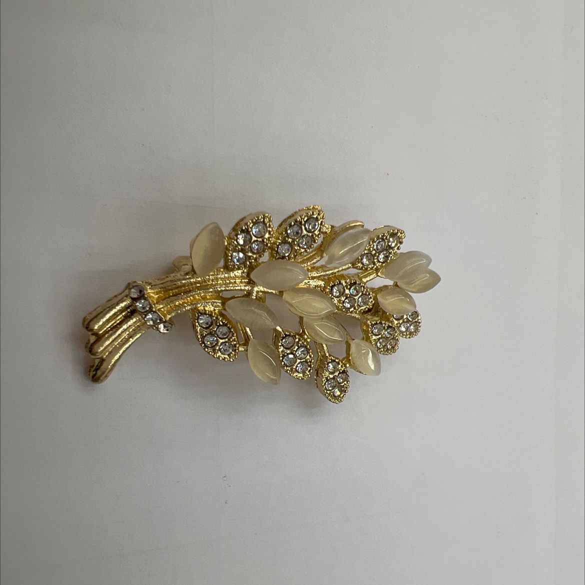 胸针/徽章/胸针锌合金/labubu/胸针防走光细节图