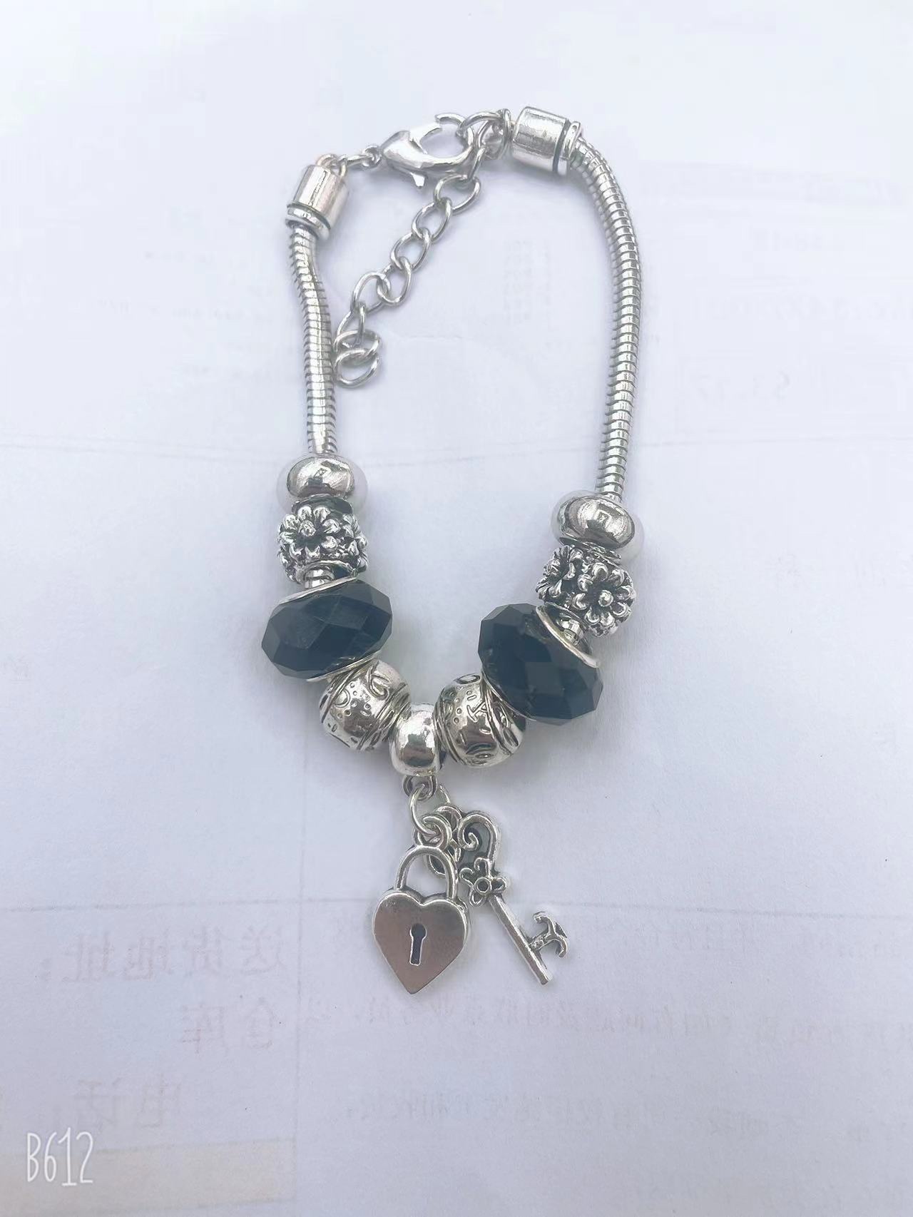 潘多拉手链，合金滴油花朵，合金吊坠，流行爆款，款式新颖，欢迎选购产品图