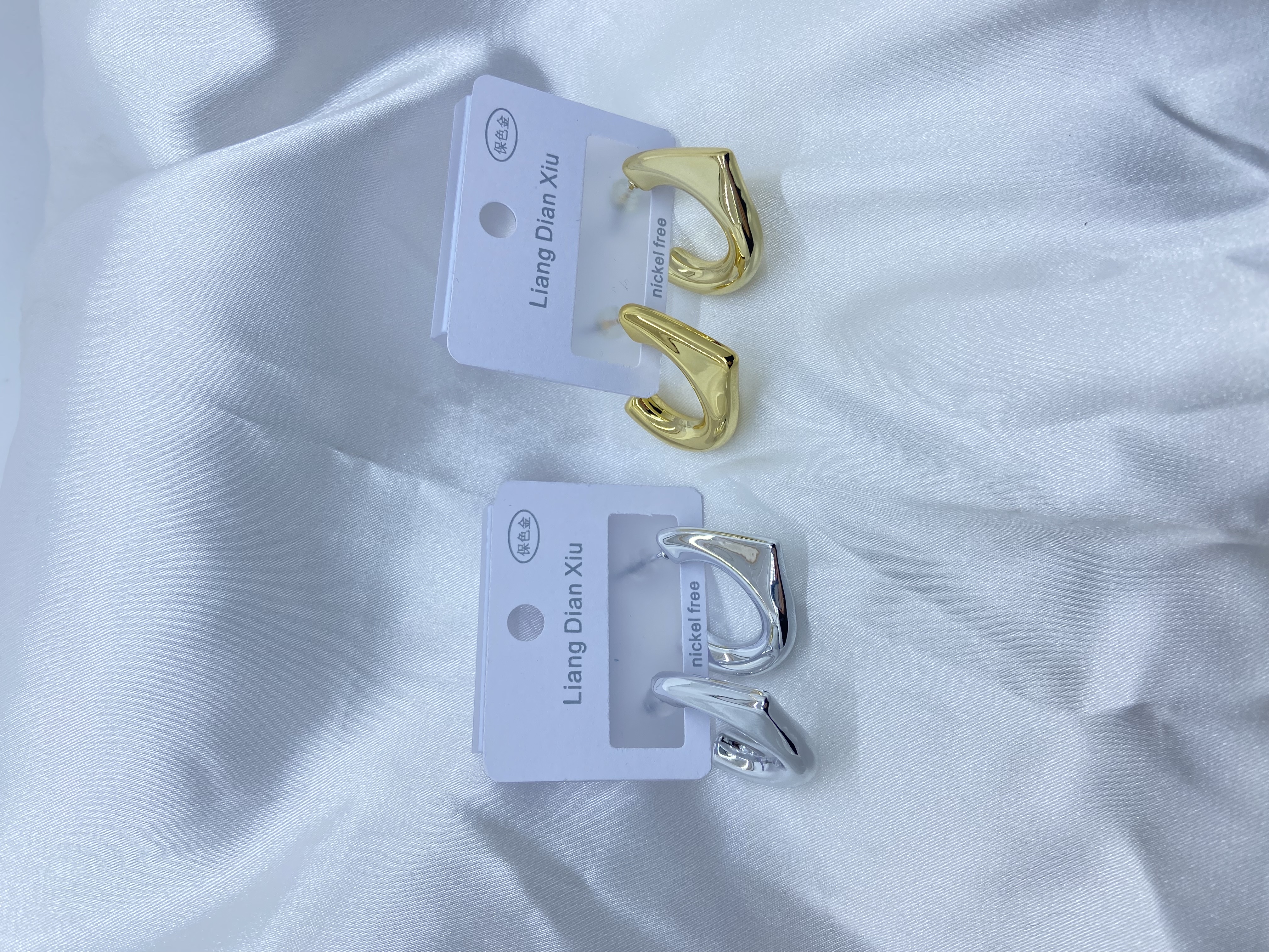 简约耳饰 优雅气质女士提升气质时尚装饰品饰品饰品详情图2