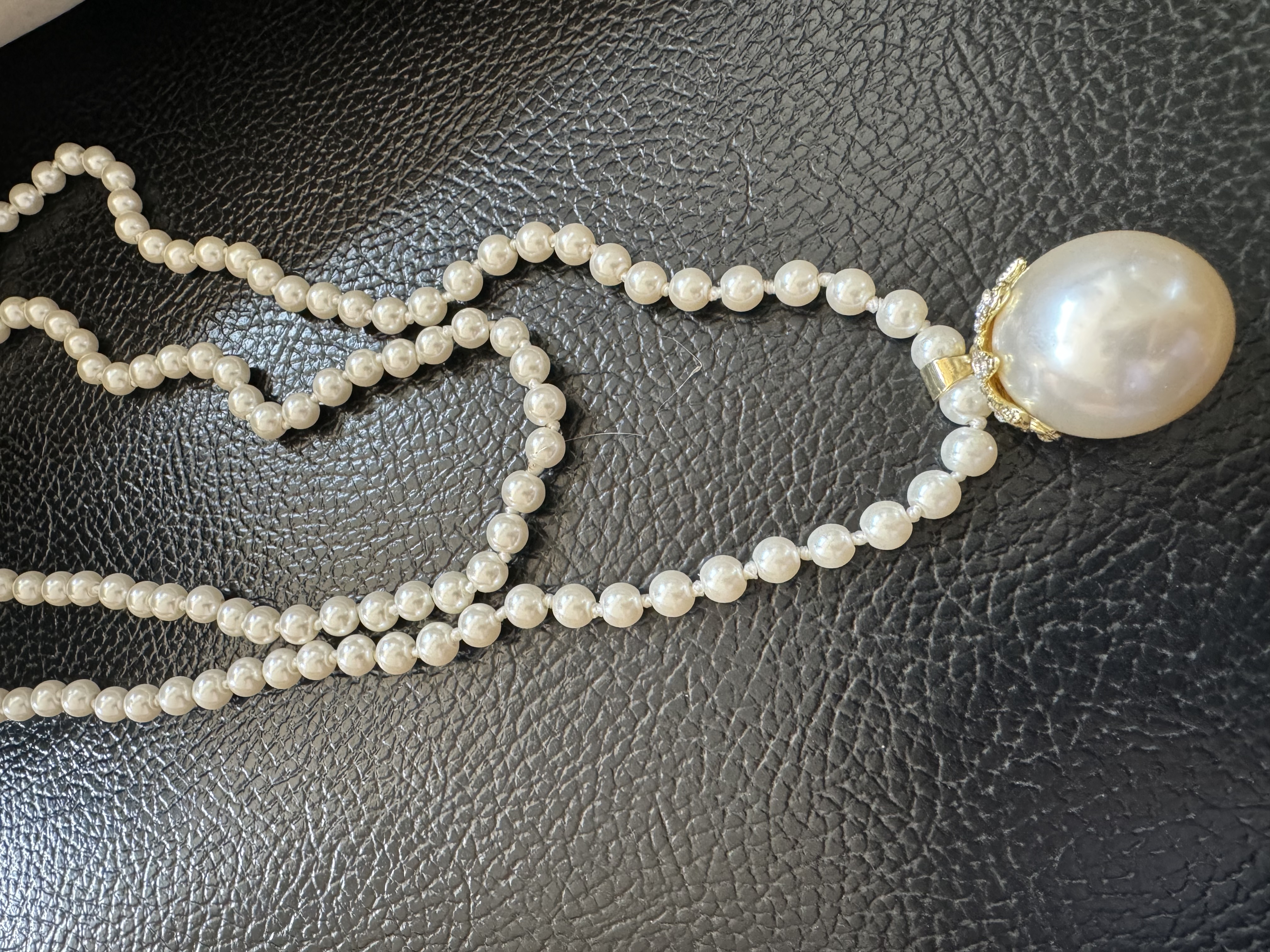 Long, trendy necklace, cute pearl sweater, new autumn and winter style, versatile accessories, decorative pendants, fashionable wax sweater chain, wax sweater chain, long, trendy necklace, cute pearl sweater, new autumn and winter style detail image 8