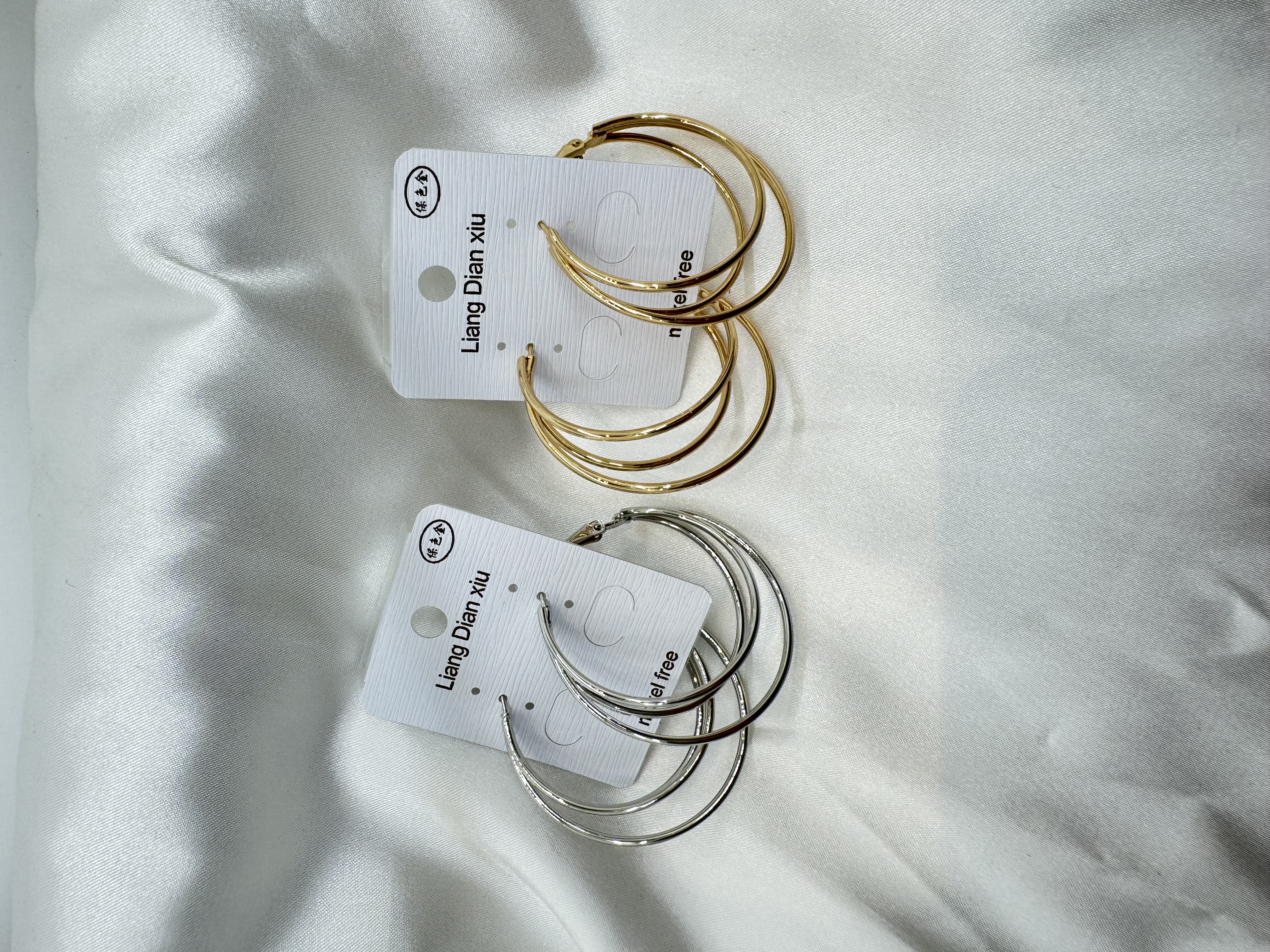 精致耳饰 时尚耳钉 美丽装饰品 女士款式饰品产品图