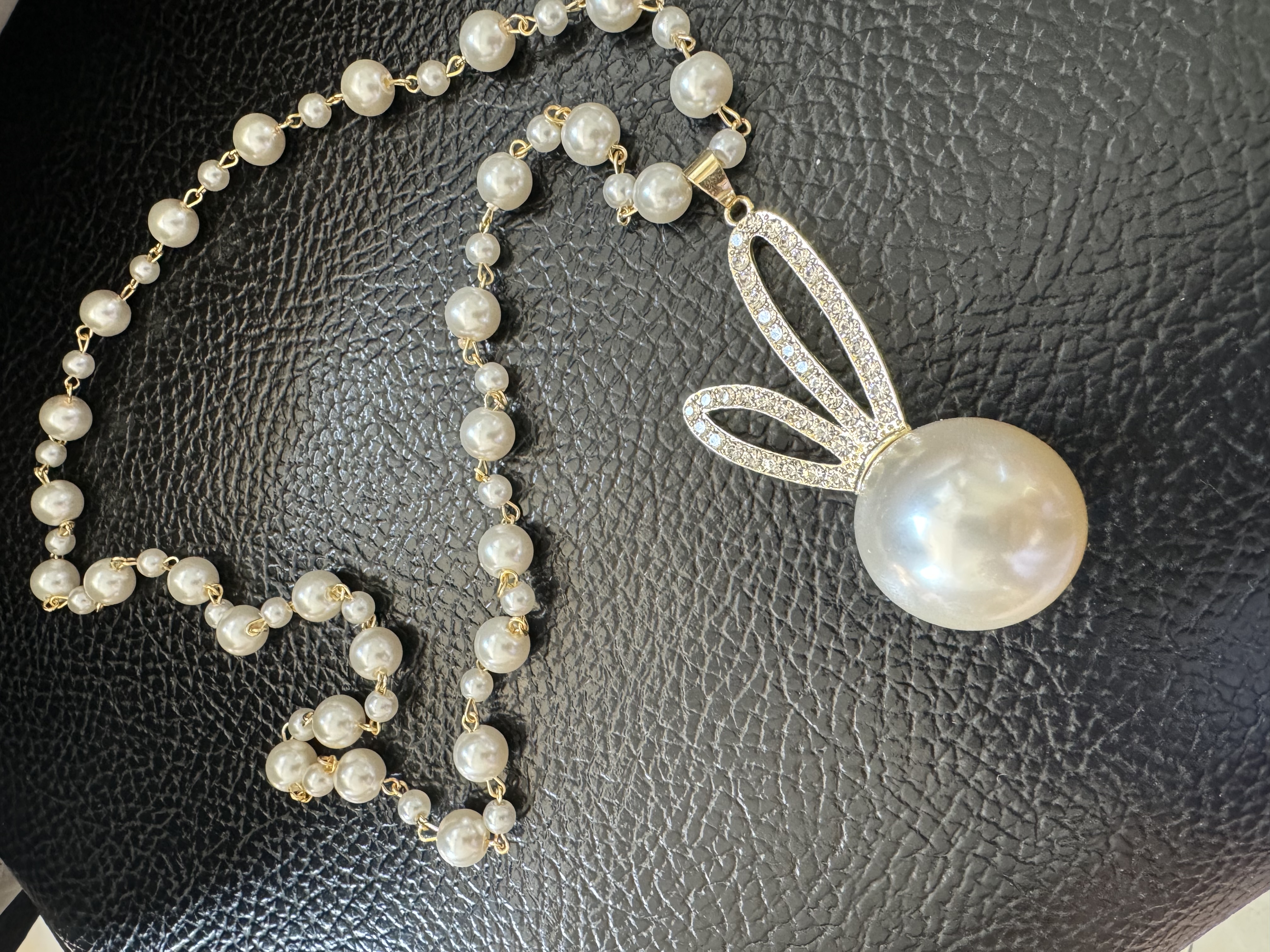 Long, trendy necklace, cute pearl sweater, new autumn and winter style, versatile accessories, decorative pendants, fashionable wax sweater chain, wax sweater chain, long, trendy necklace, cute pearl sweater, new autumn and winter style detail image 7