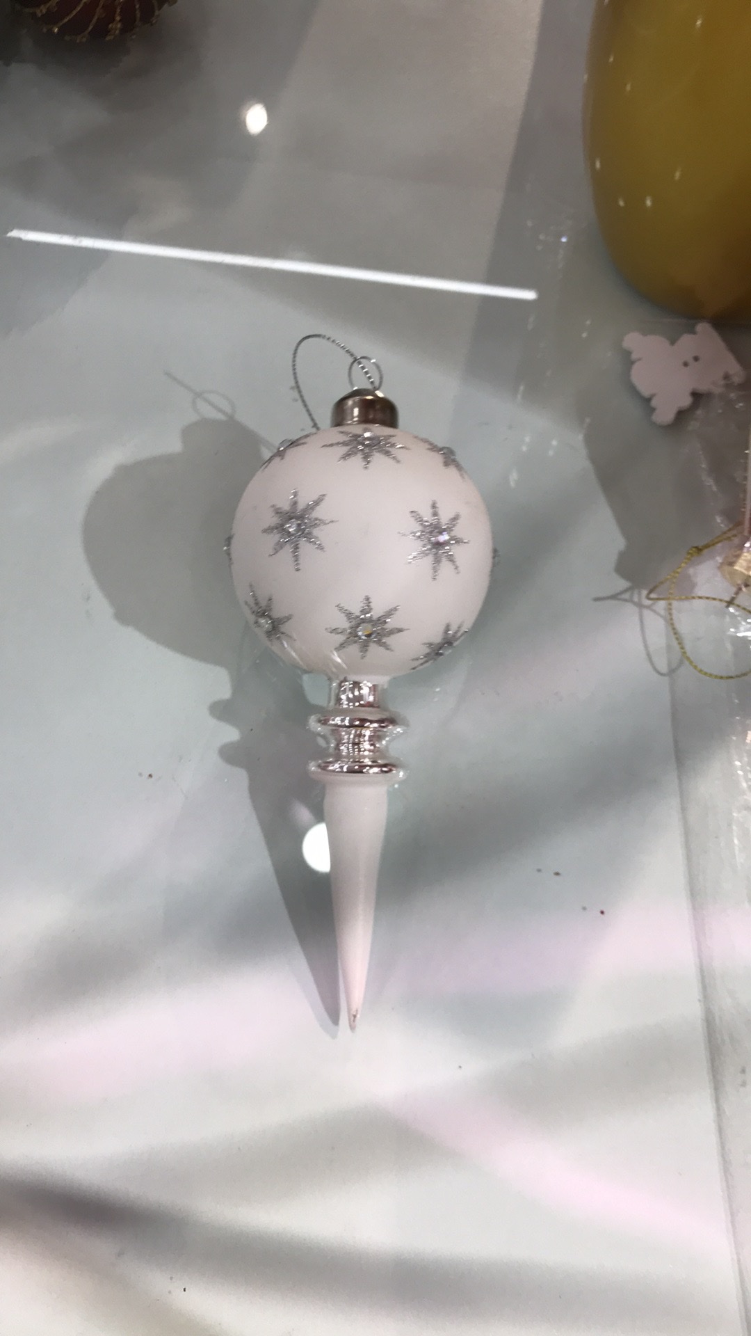 Christmas festival decorations: Essential Christmas flower wooden pendants, festival gifts, bows, Christmas atmosphere decoration items