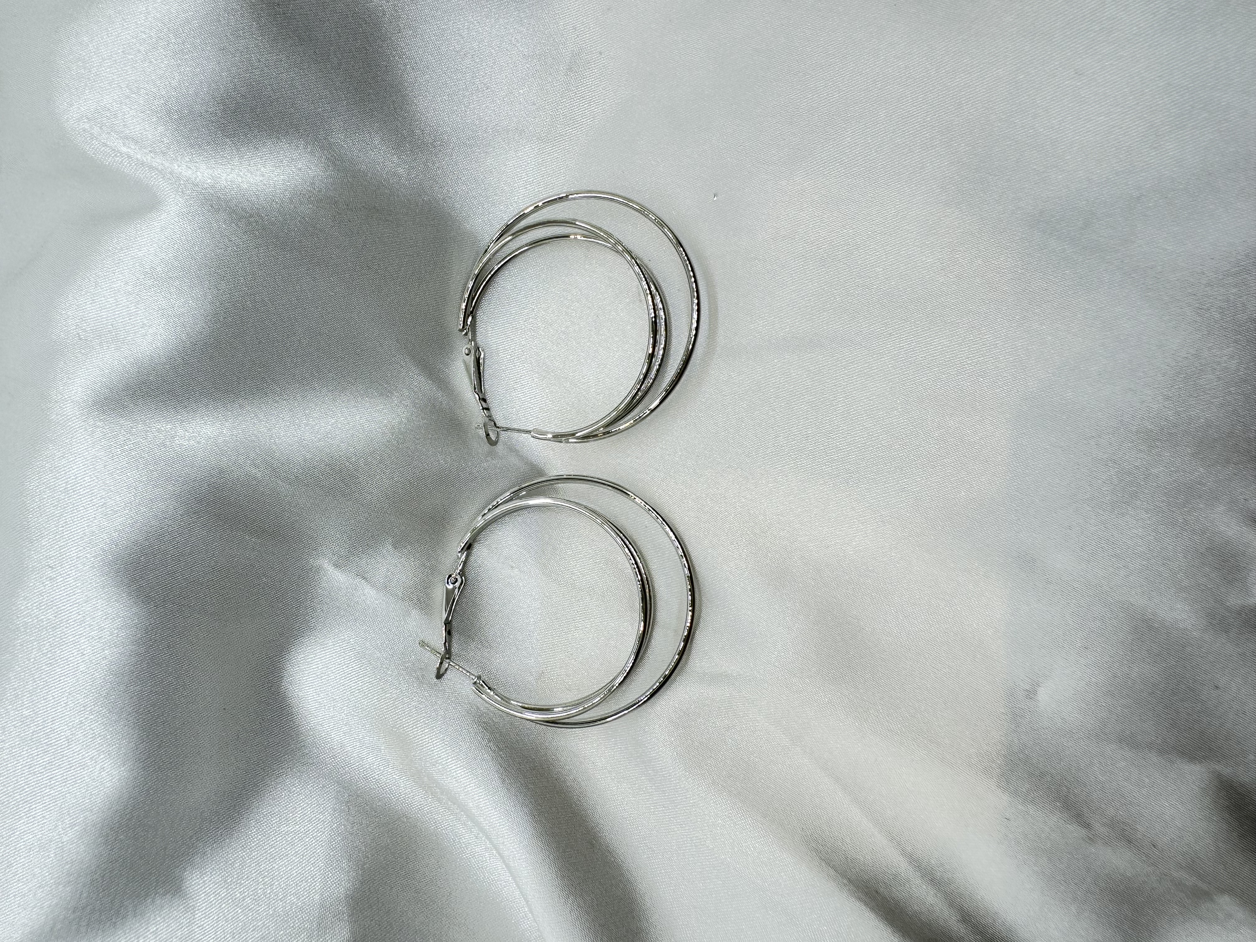 精致耳饰 时尚耳钉 美丽装饰品 女士款式饰品详情图3