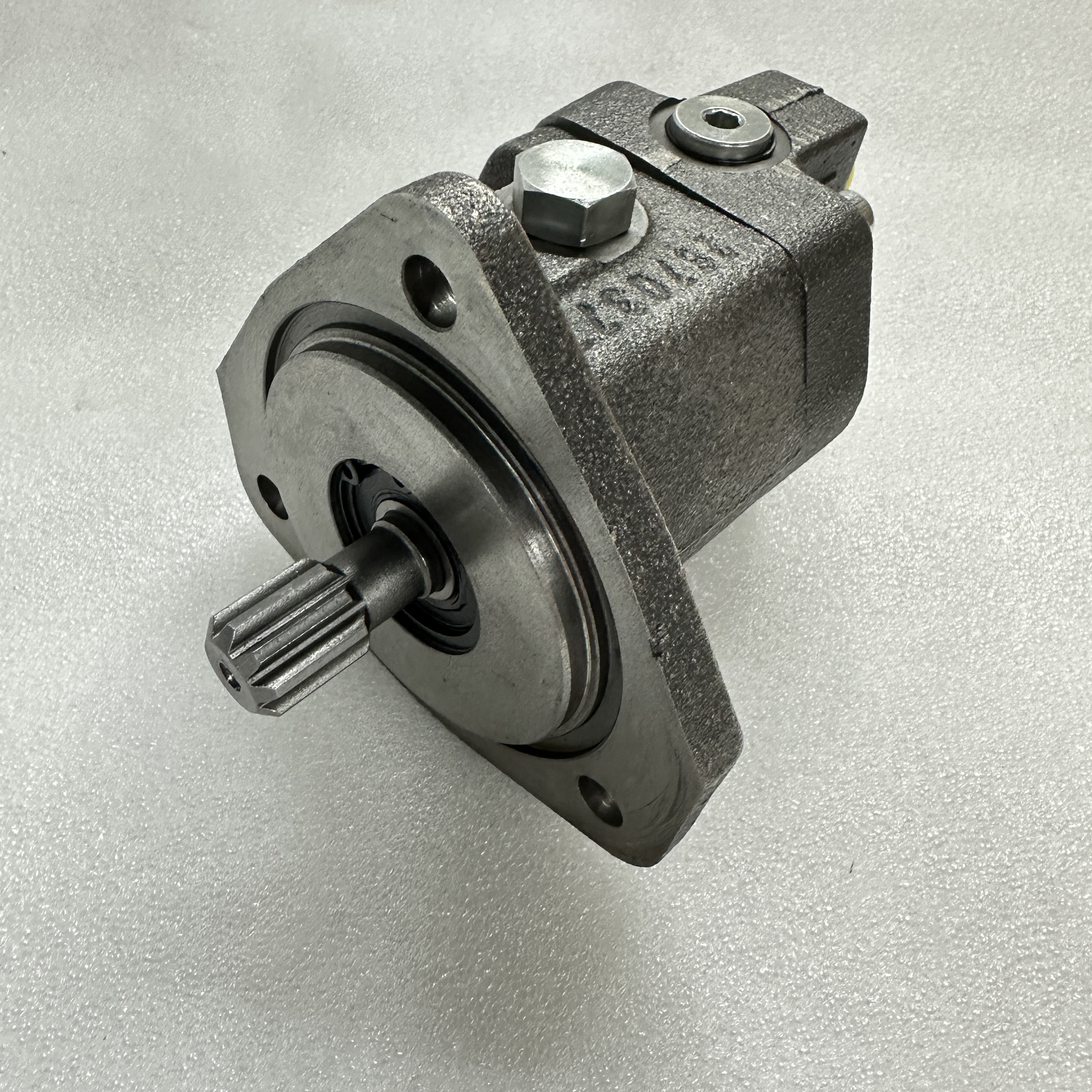 Auto parts for Detroit S60 engine oil pump 23535540