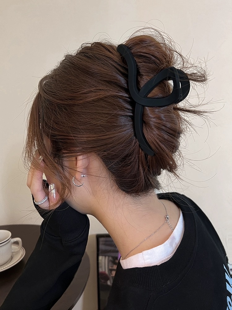 Autumn and winter matte line Maillard grab clip large high-end style hair clip for women's new back head elegant hair accessory Specification image