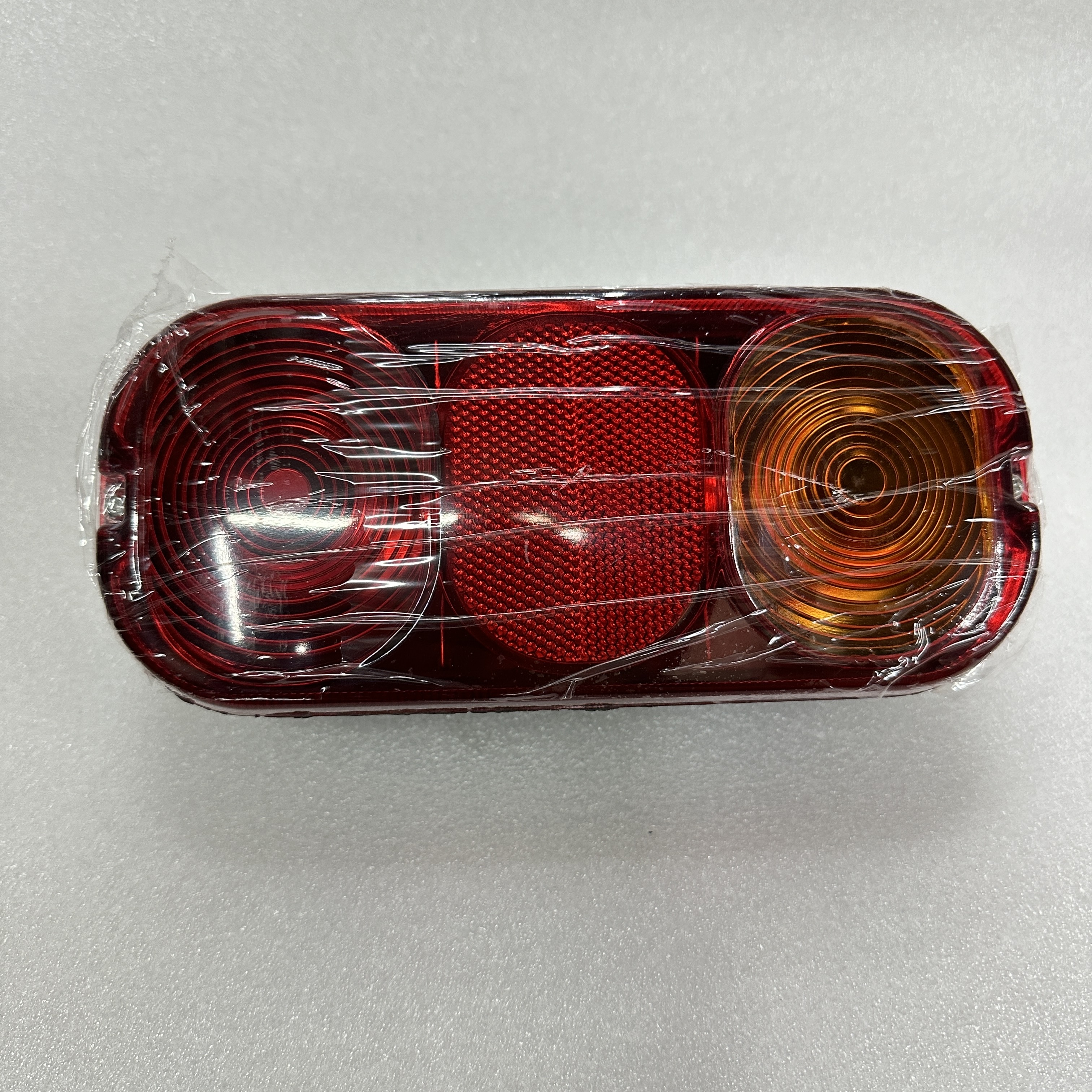 The auto parts are suitable for JCB engine brake taillights 700/50018 The auto parts are suitable for JCB engine brake taillights 700/50018