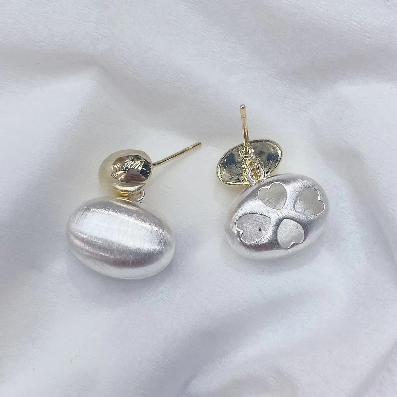 铜合金设计银拉丝银豆豆时尚耳环