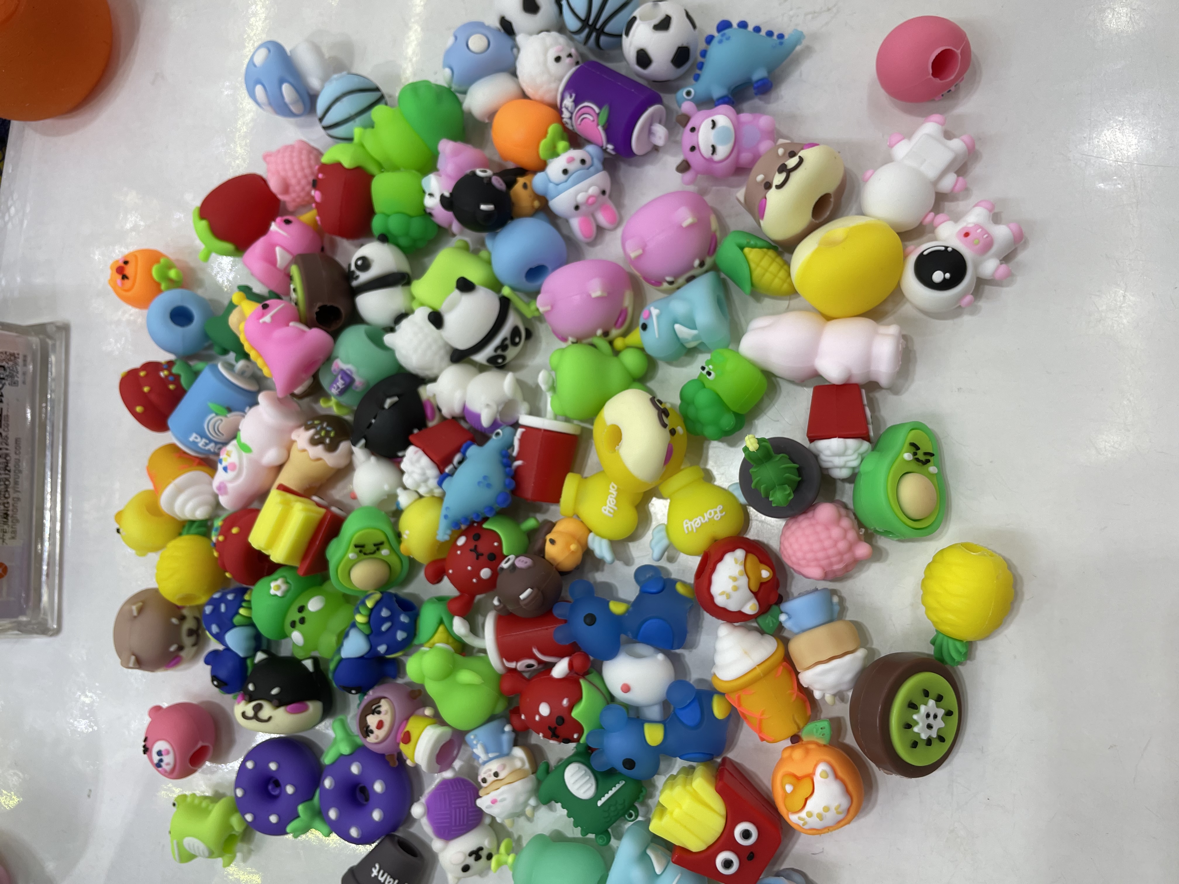 笔套公仔娃娃玩具玩偶卡通可爱儿童创意公仔产品图