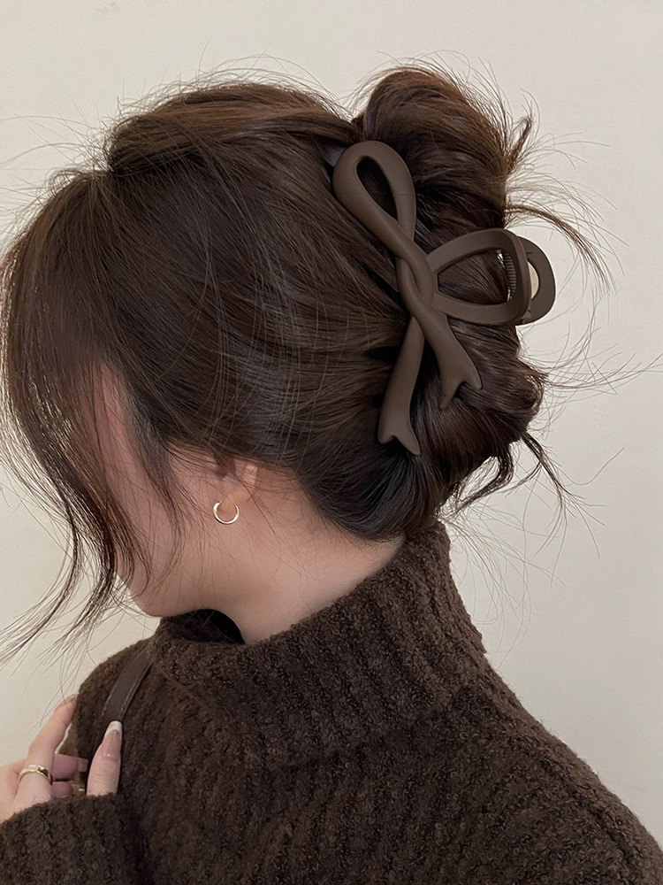 Fall in love with Maillard ~ Autumn and winter frosted bow, high-end style, large new ribbon shark clip for women Item Picture