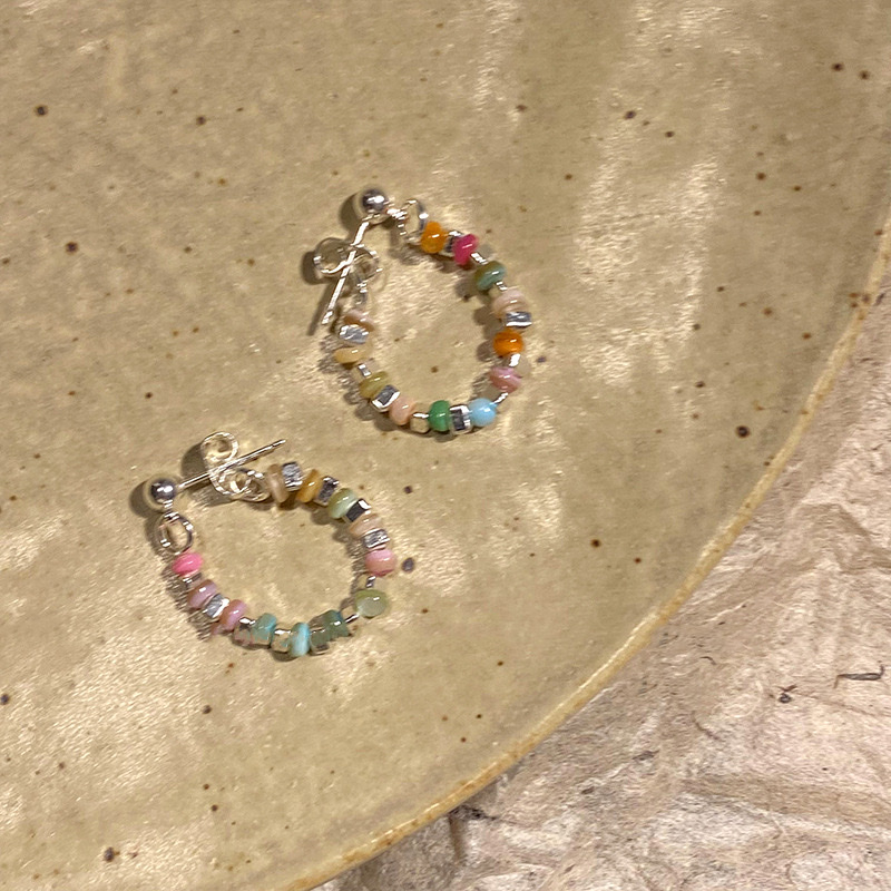 Silver needle, broken silver, rice bead earrings, fashionable design, versatile stud earrings, sweet and elegant, artistic style, wholesale of colorful earrings Item Picture