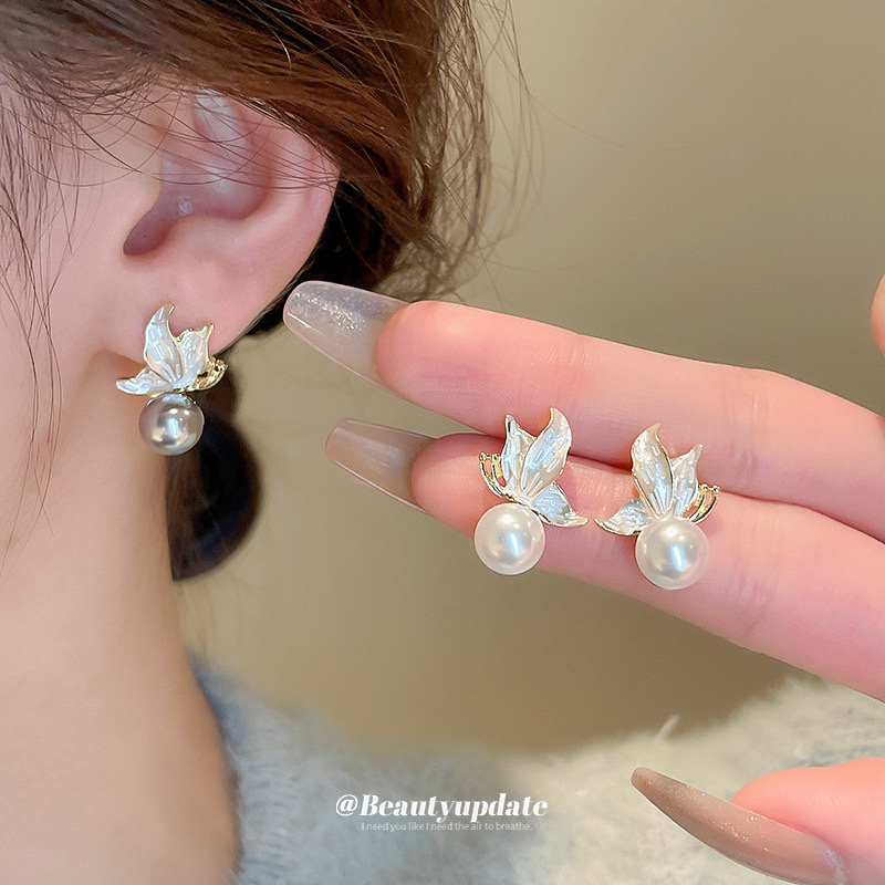 Silver needle oil-dripping pearl round earrings, Korean-style fresh and fashionable stud earrings, commuting high-end and elegant earrings wholesale