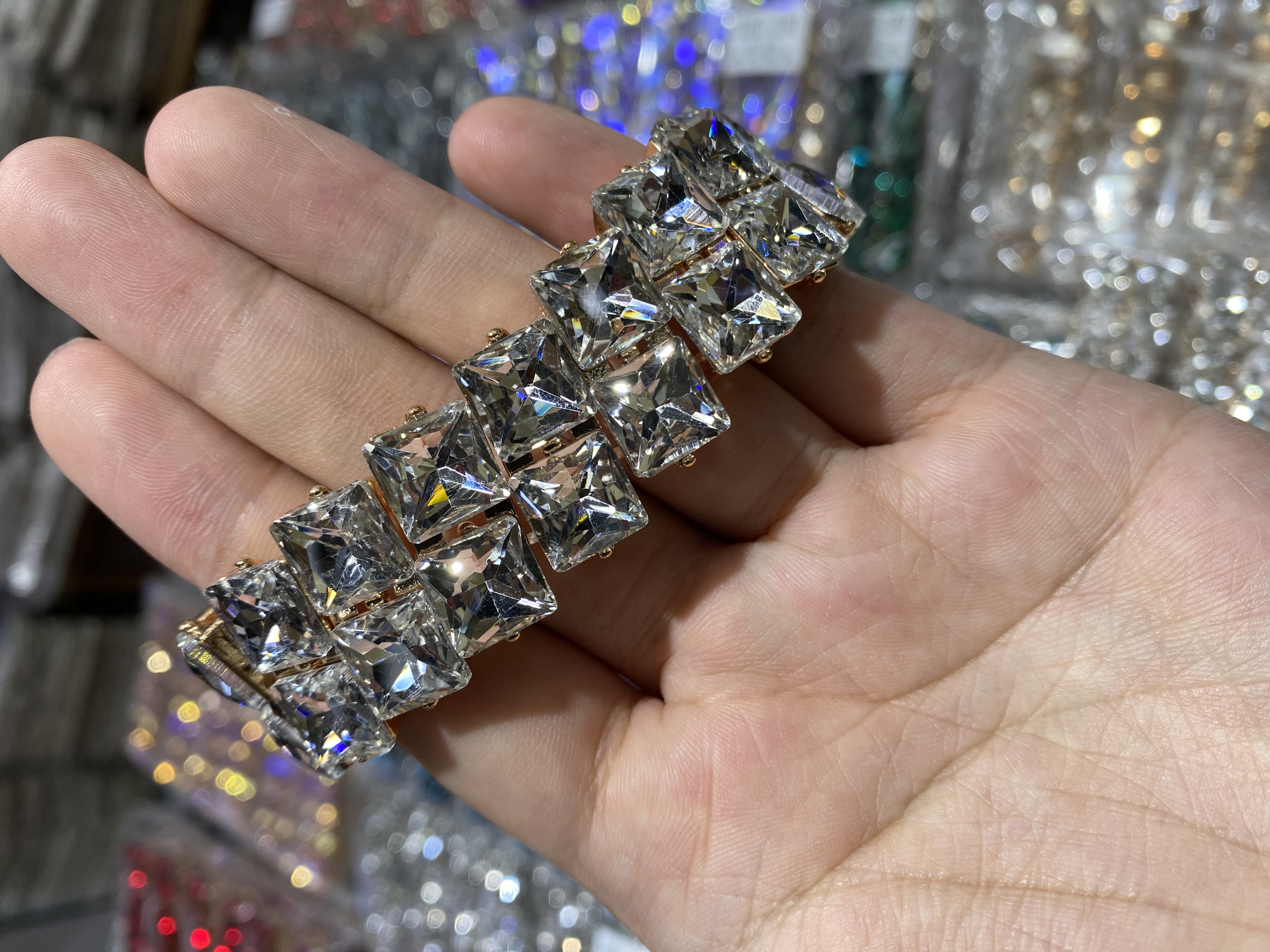 玻璃手镯手镯 弹力手链 优质镯子 厂家直销 轻奢时尚首饰品 季节氛围 圣诞节氛围 细节图