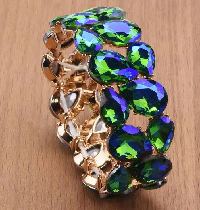 玻璃手镯手镯 弹力手链 优质镯子 厂家直销 轻奢时尚首饰品 季节氛围 圣诞节氛围 